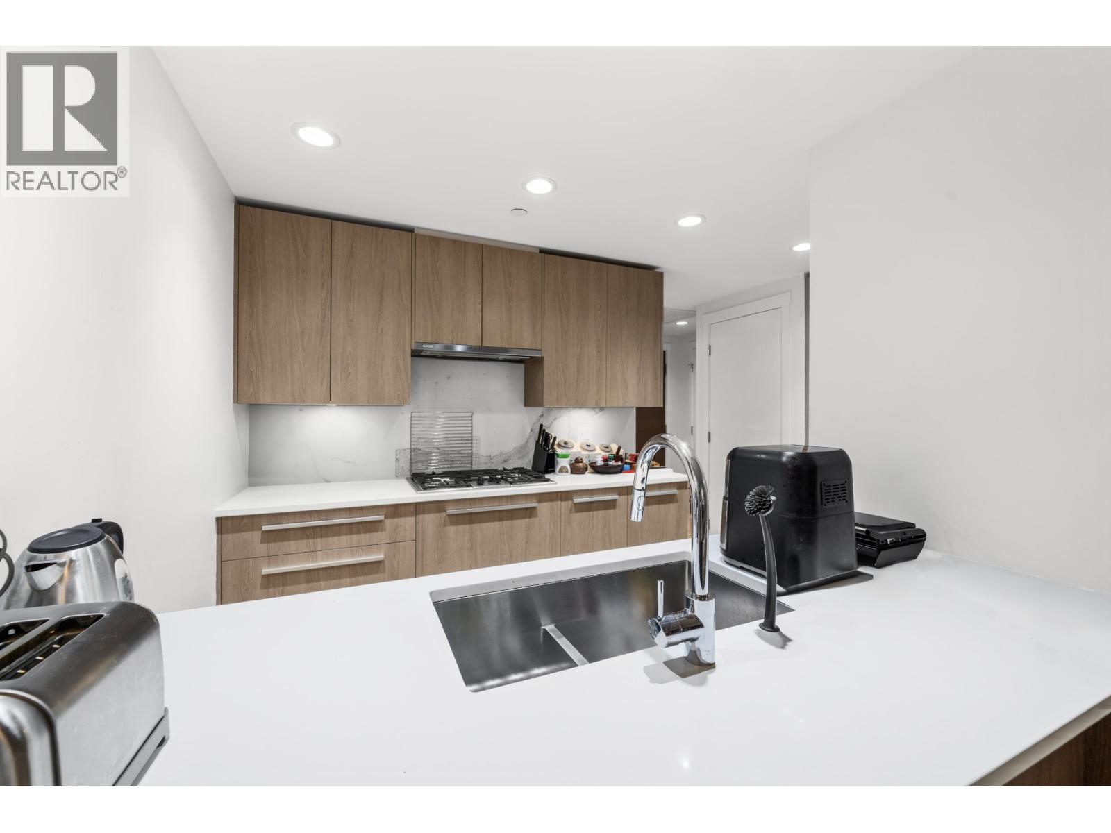 2779 LIBRARY LANE, North Vancouver