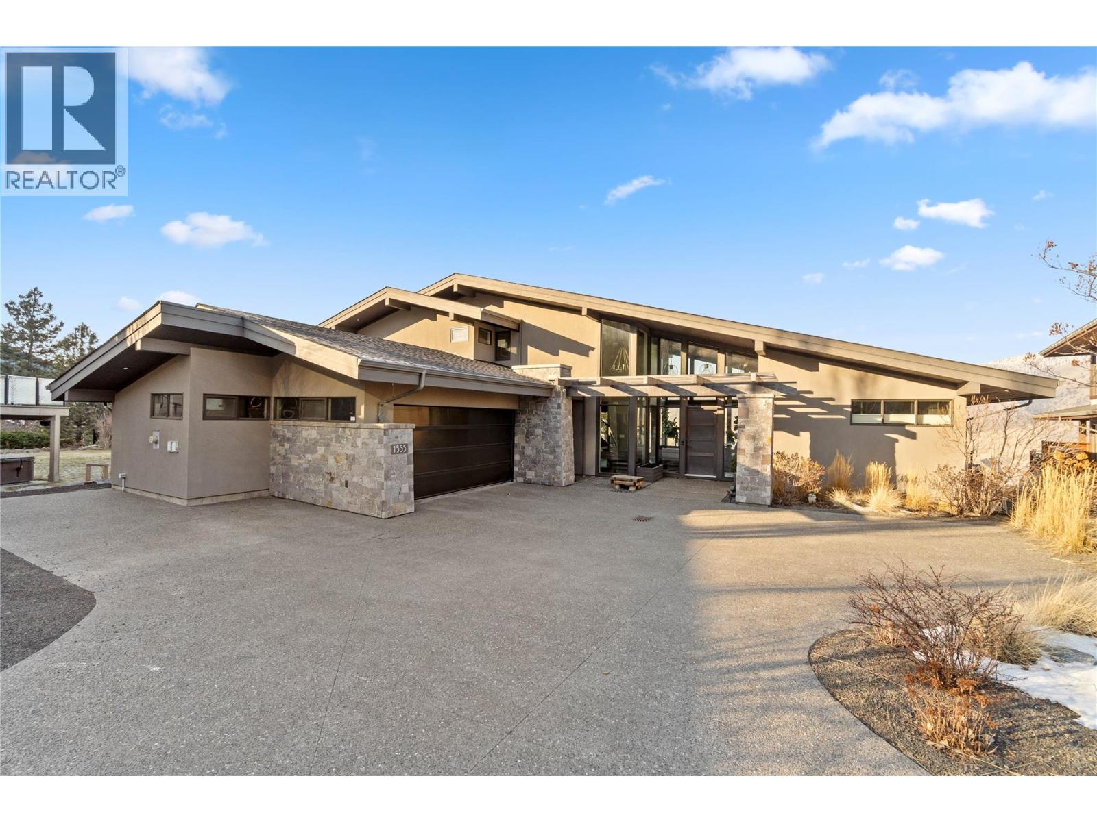 1555 KICKING HORSE Way, Kamloops