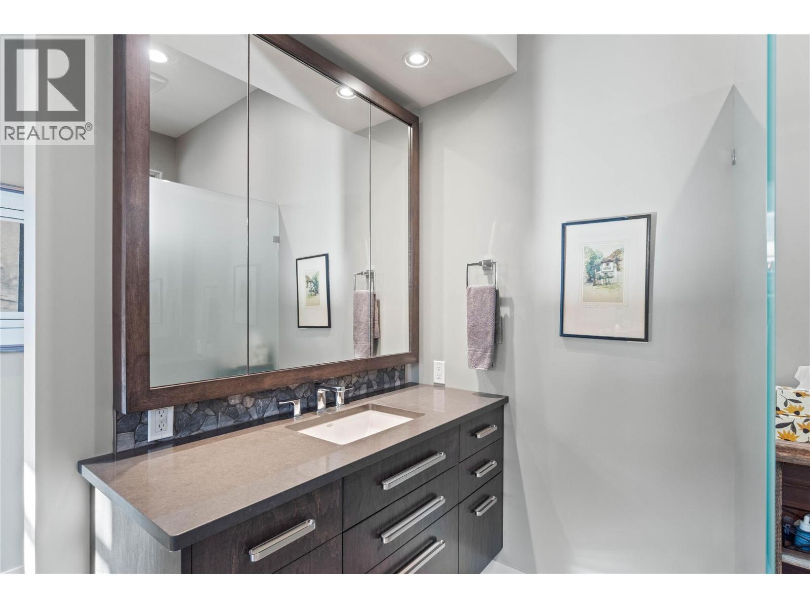 1555 KICKING HORSE Way, Kamloops