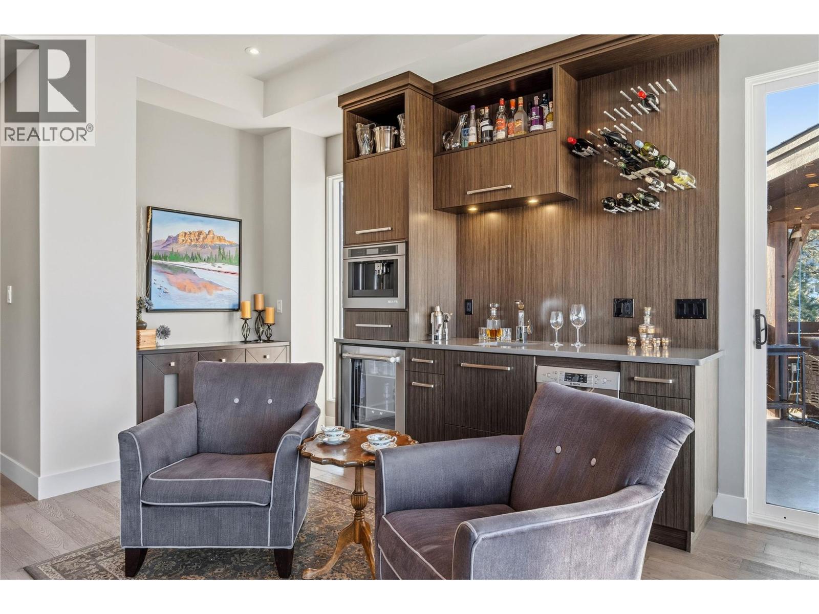 1555 KICKING HORSE Way, Kamloops