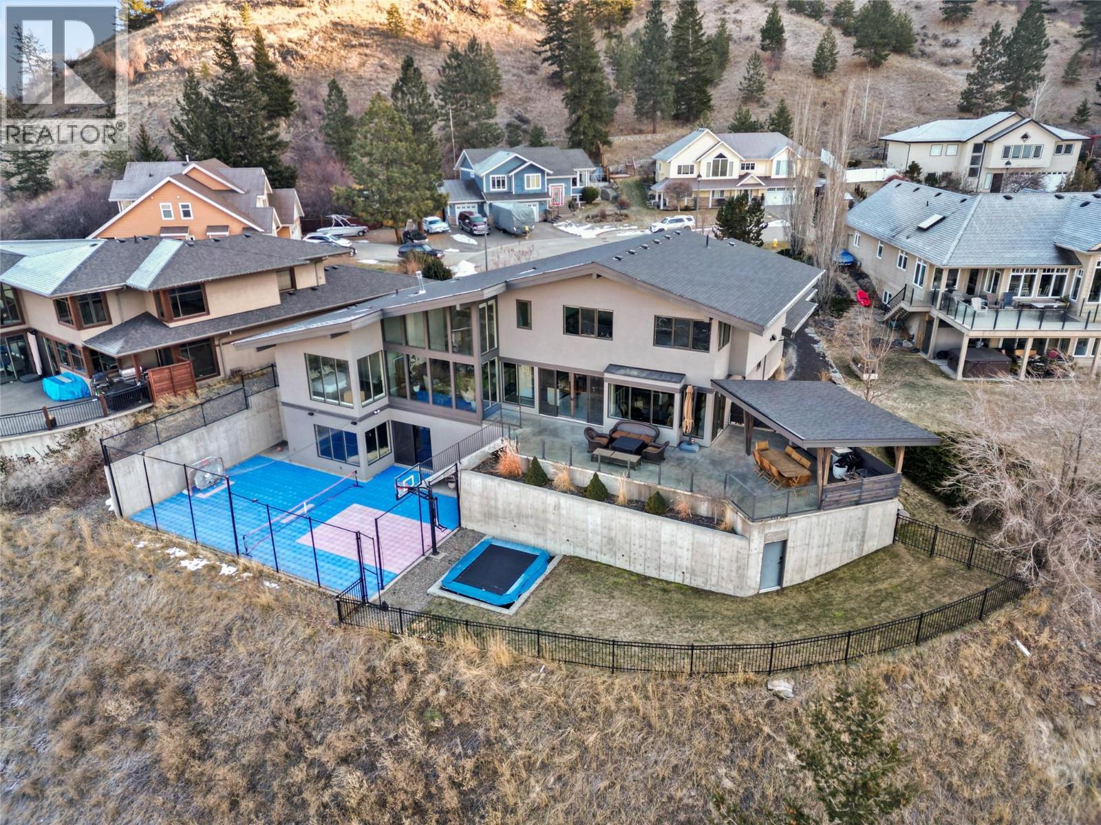 1555 KICKING HORSE Way - 3
