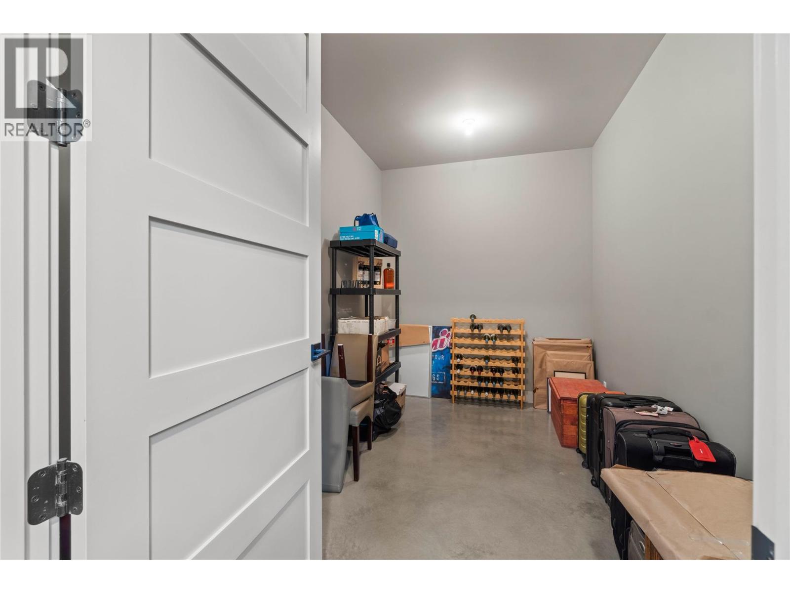 1555 KICKING HORSE Way - 50