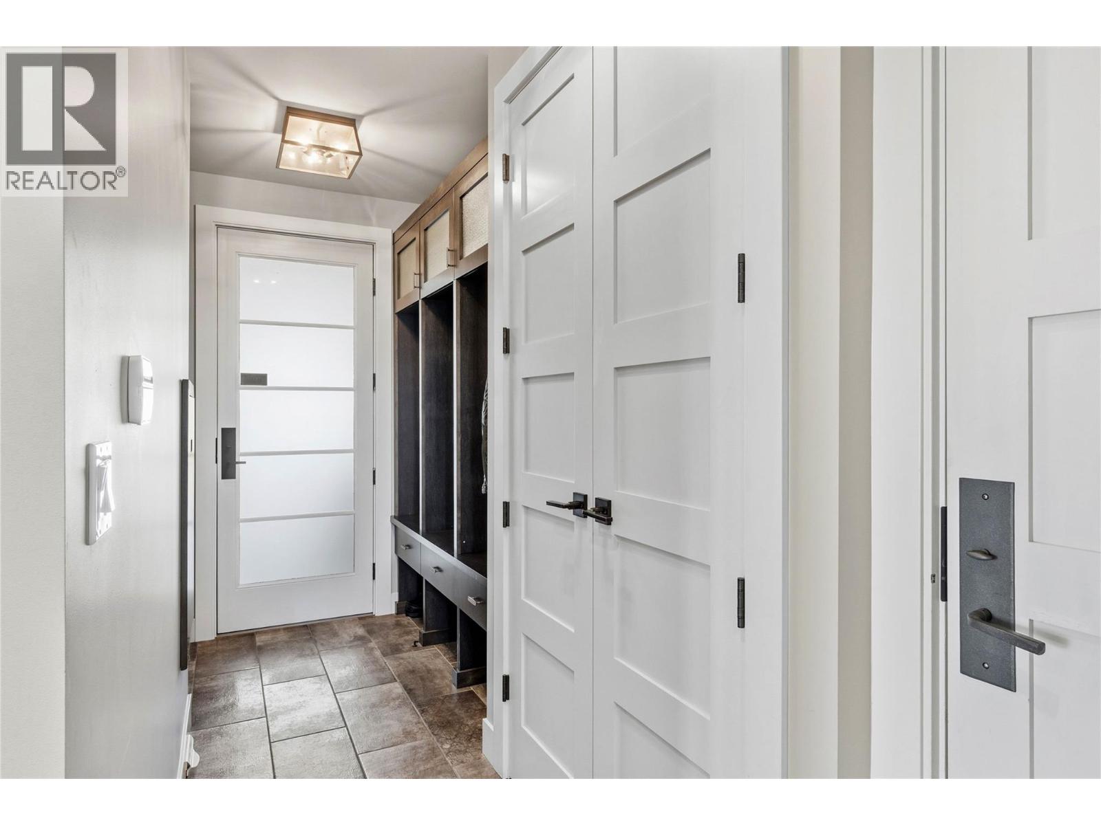 1555 KICKING HORSE Way - 76