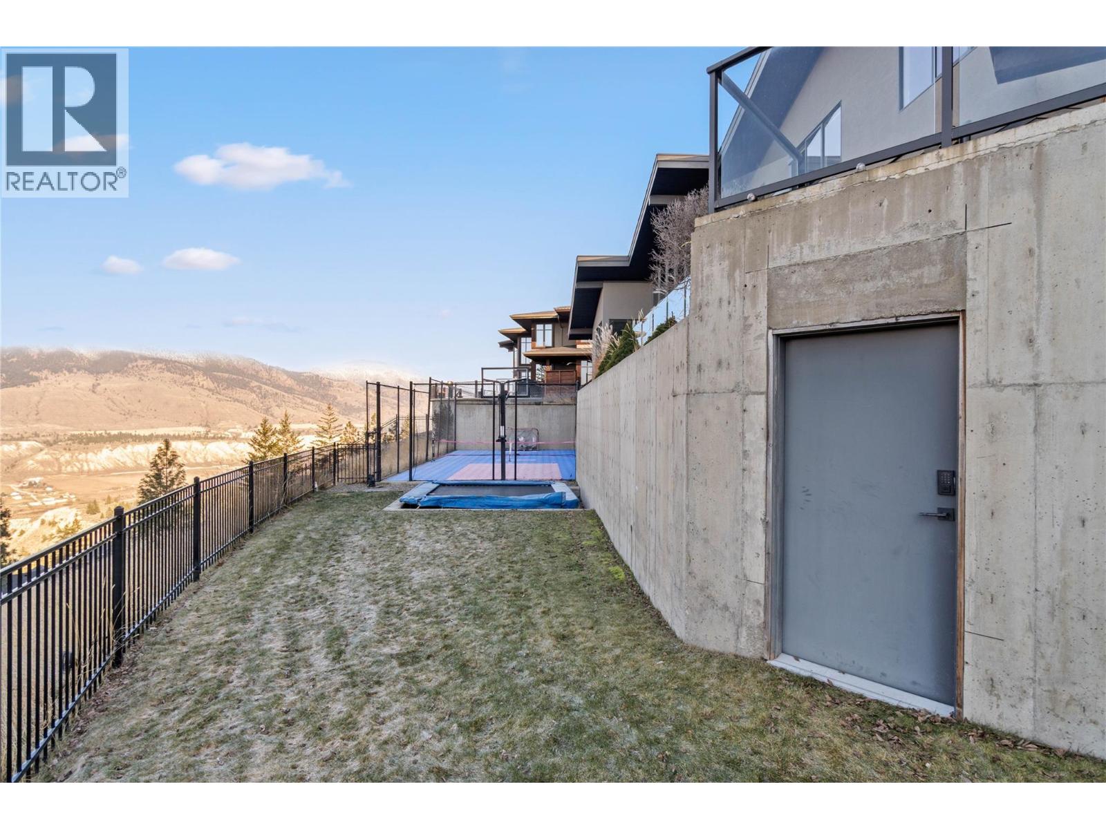 1555 KICKING HORSE Way - 79