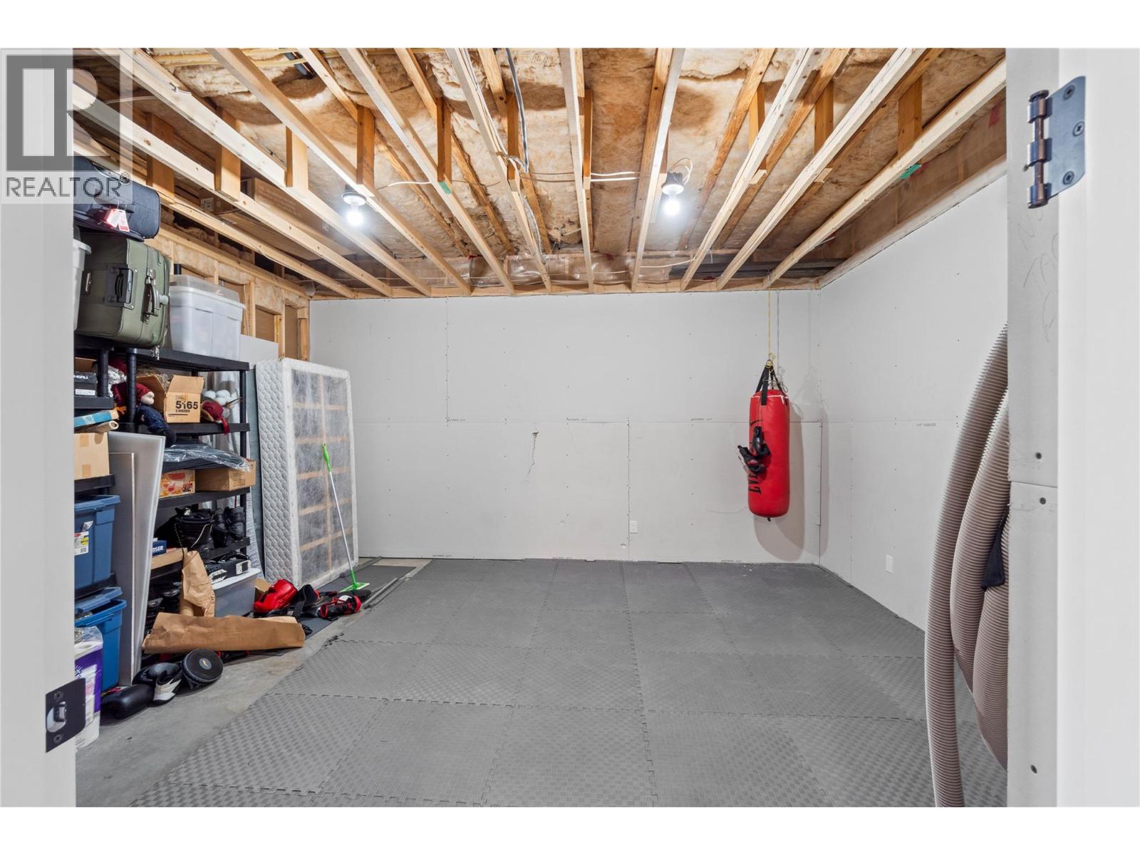 1555 KICKING HORSE Way - 82