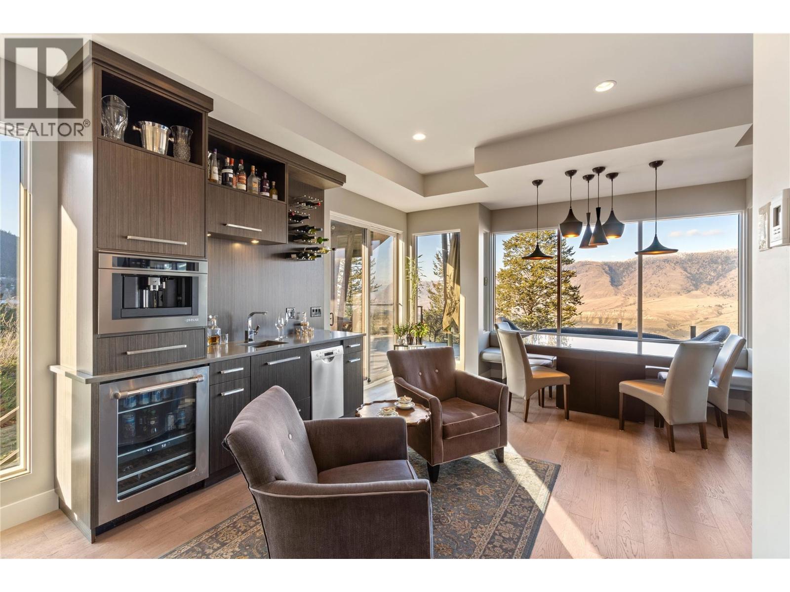 1555 KICKING HORSE Way - 9