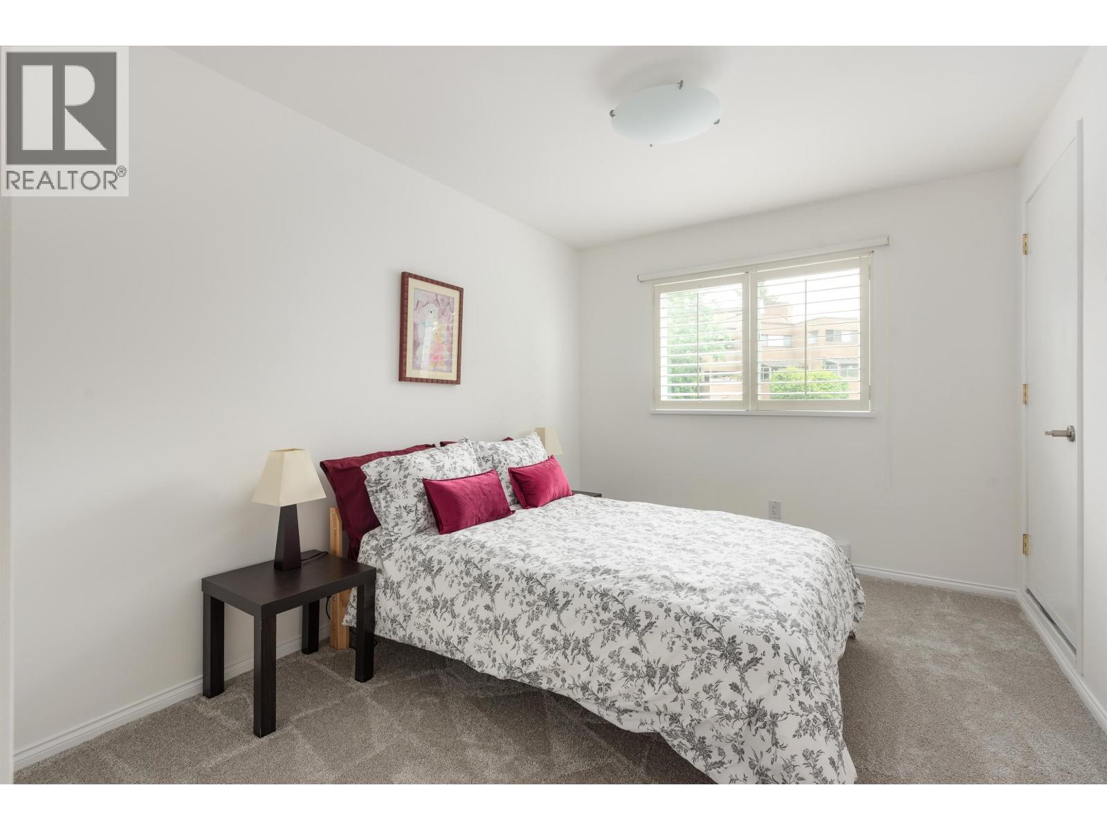 1915 CHESTERFIELD AVENUE, North Vancouver