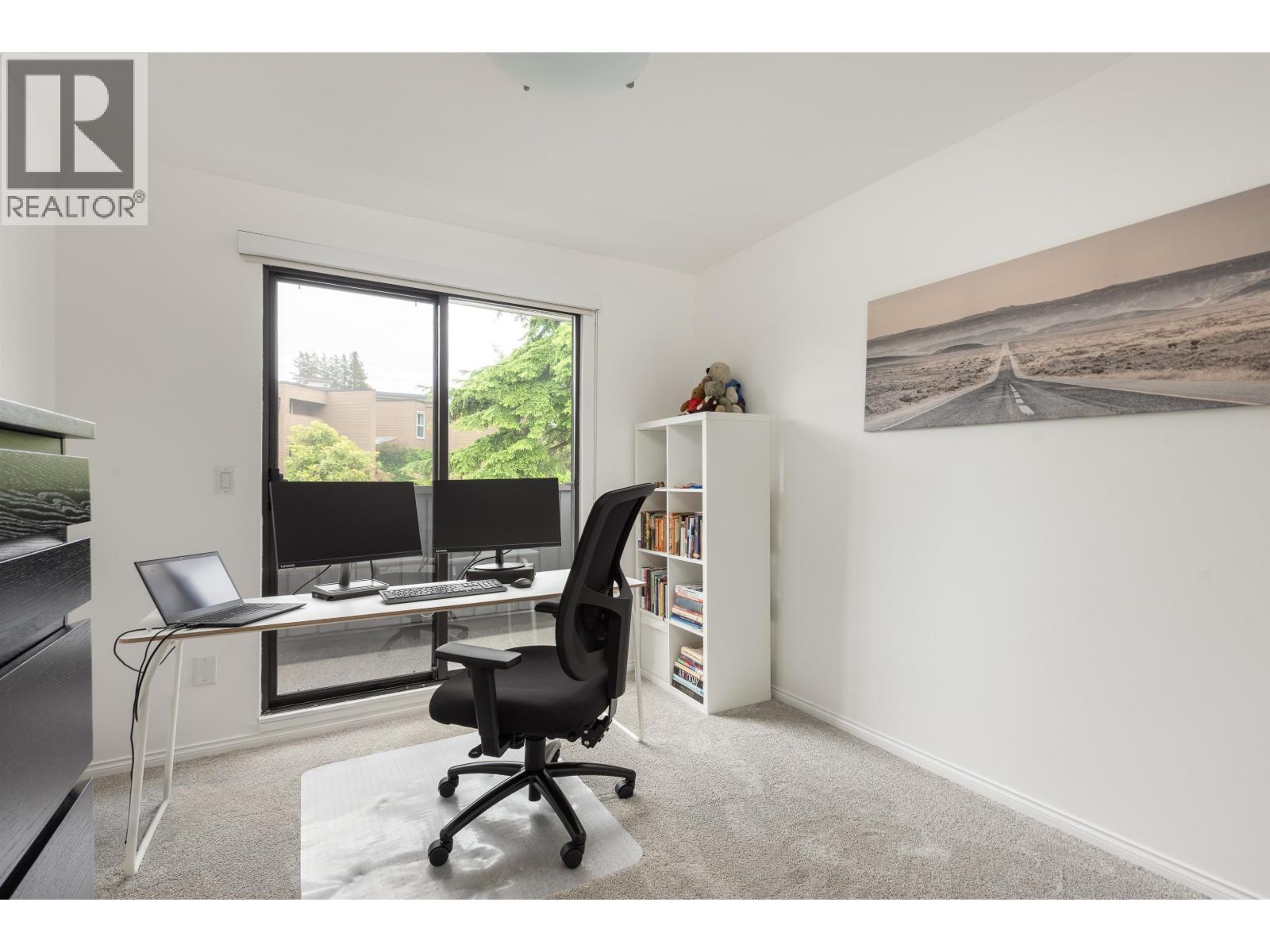 1915 CHESTERFIELD AVENUE, North Vancouver