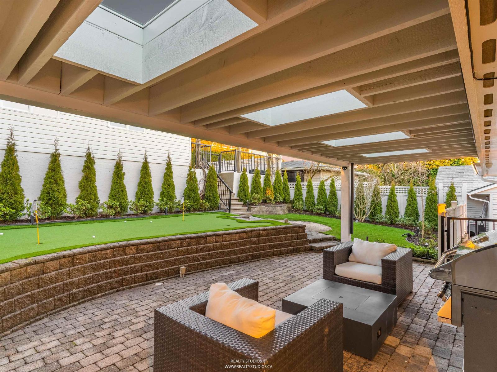 15383 COLUMBIA AVENUE, White Rock