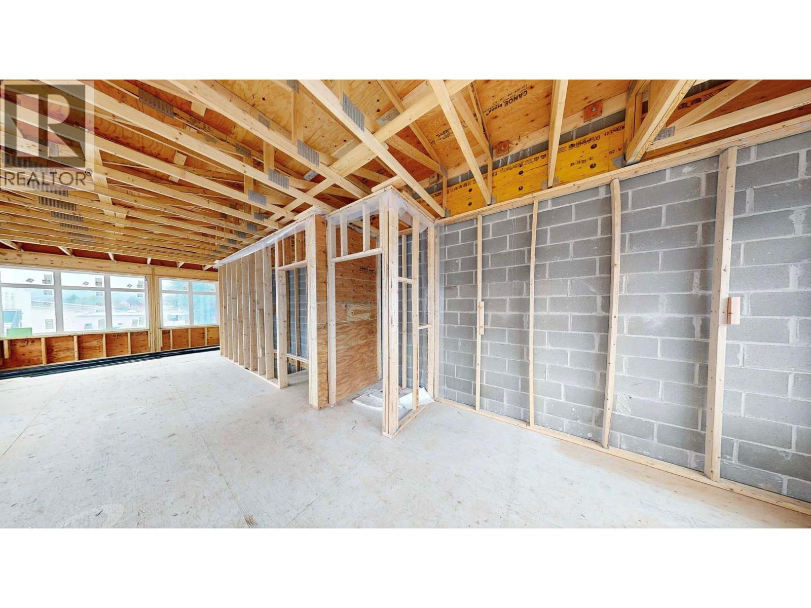  704 Cliff Avenue, Enderby