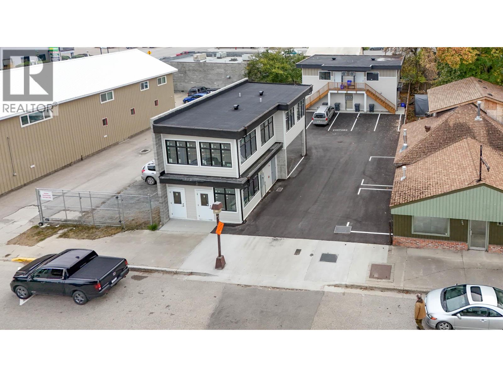  704 Cliff Avenue, Enderby