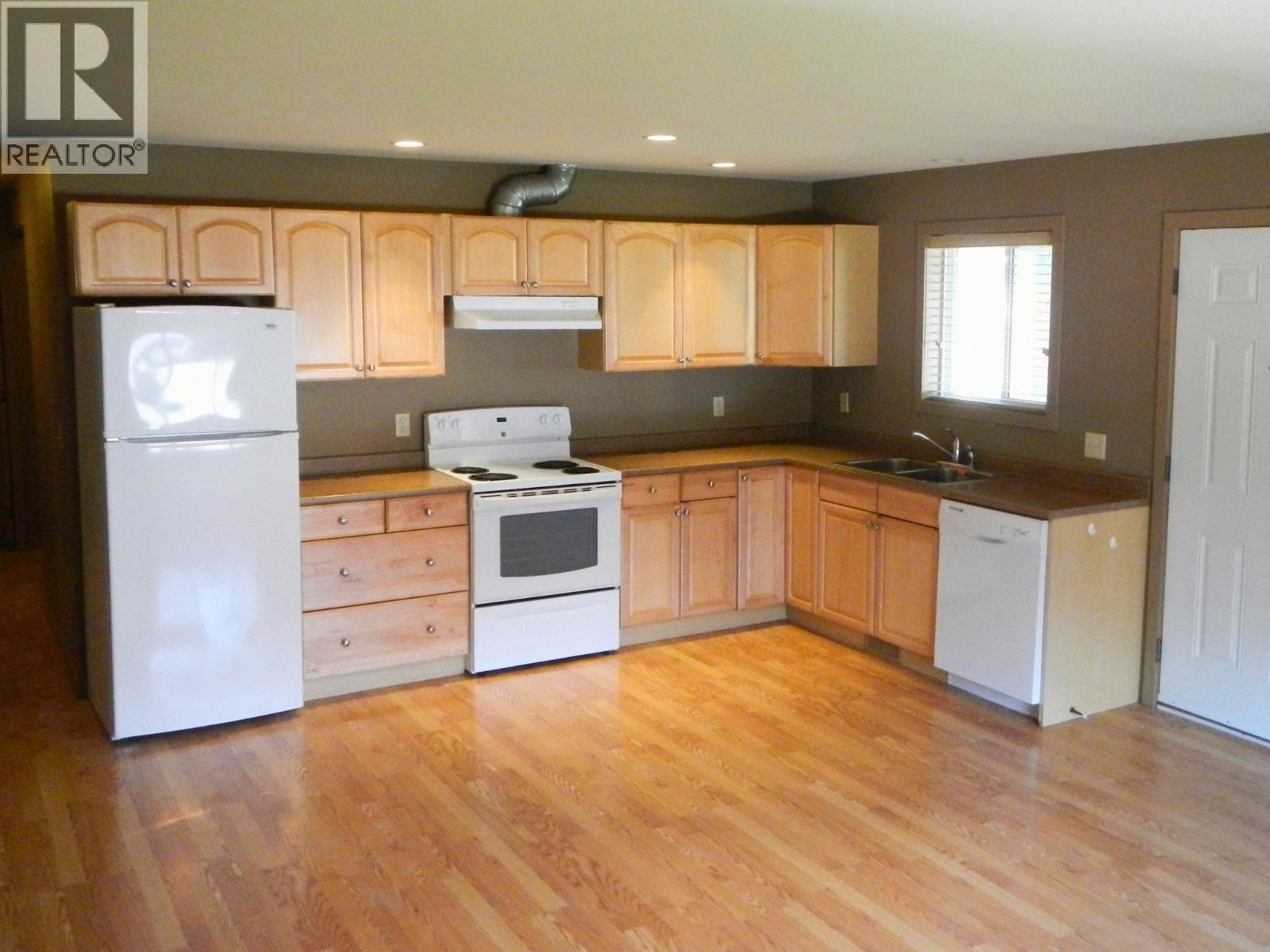  848 Galbraith Place, Kelowna