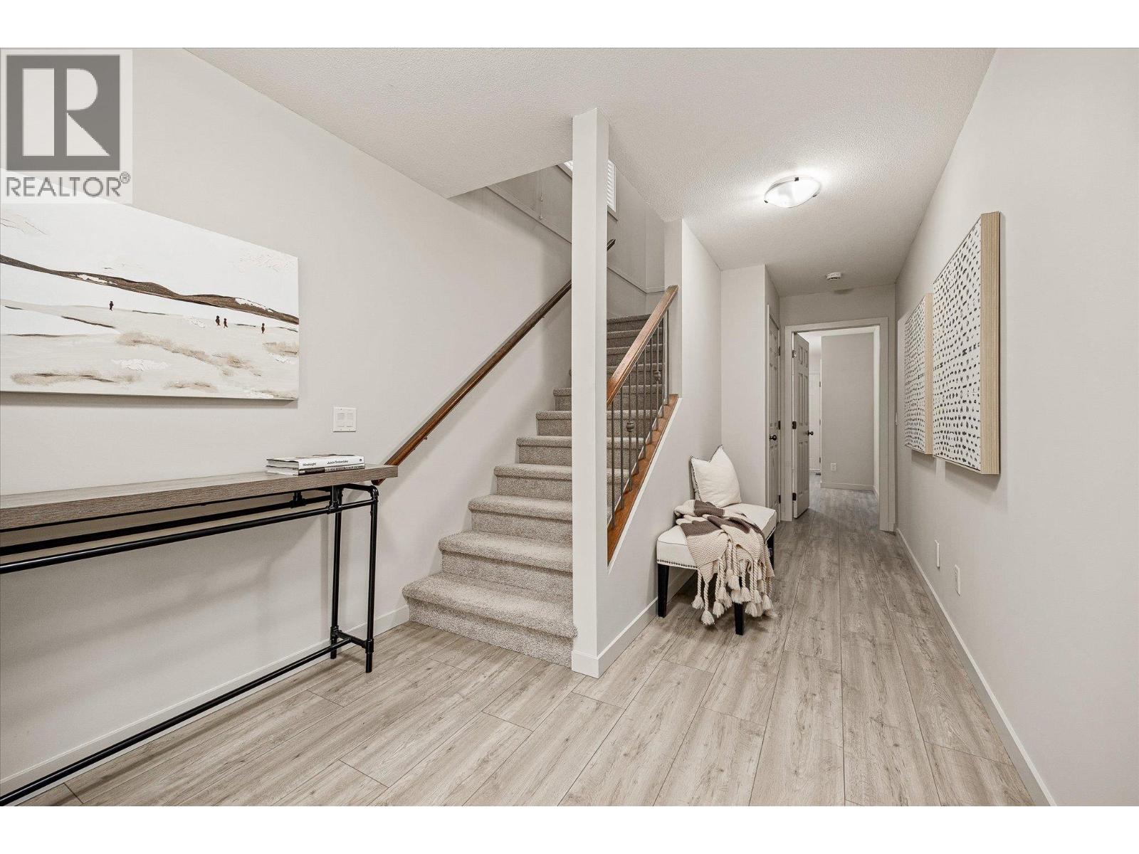  848 Galbraith Place, Kelowna