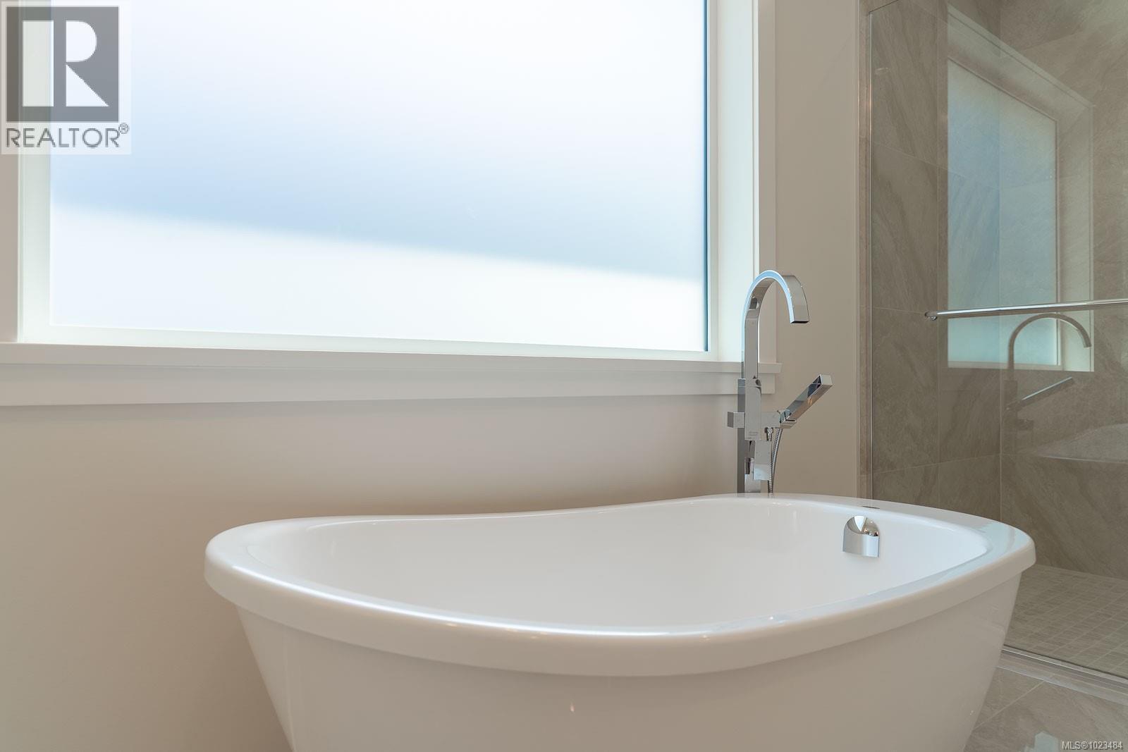 2780 Burde St, Port Alberni