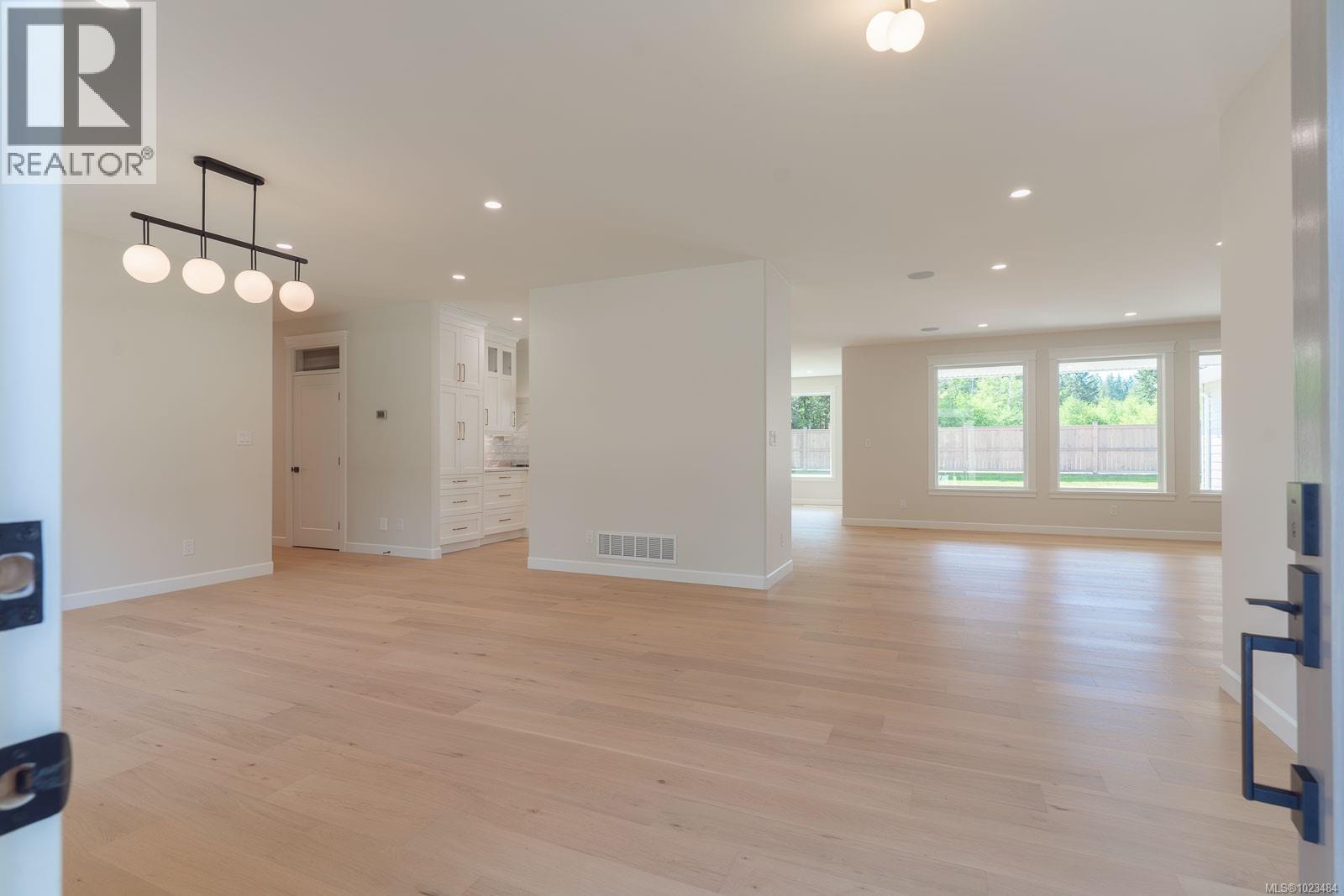 2780 Burde St, Port Alberni