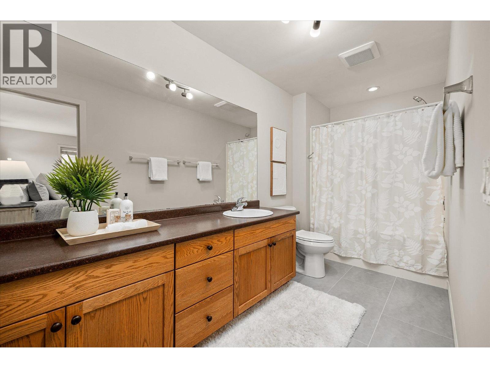  848 Galbraith Place, Kelowna