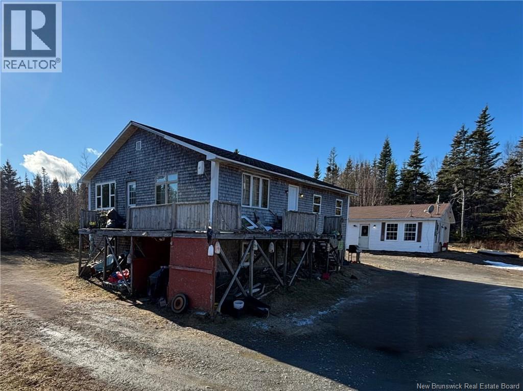 36 LEONARD DRIVE - 1