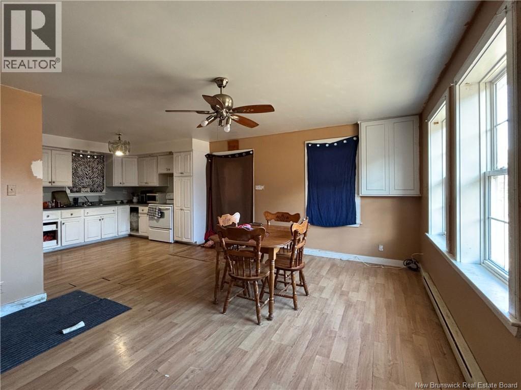 36 LEONARD DRIVE - 12