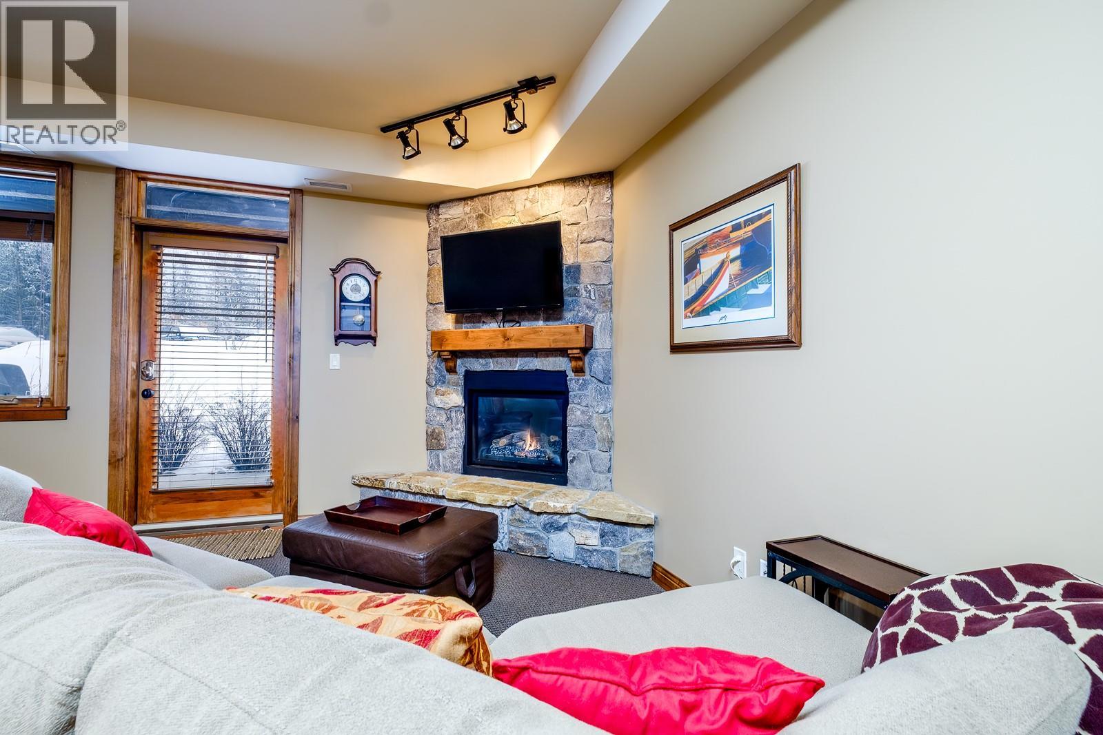 1000 Telemark Road Unit# 102, Rossland