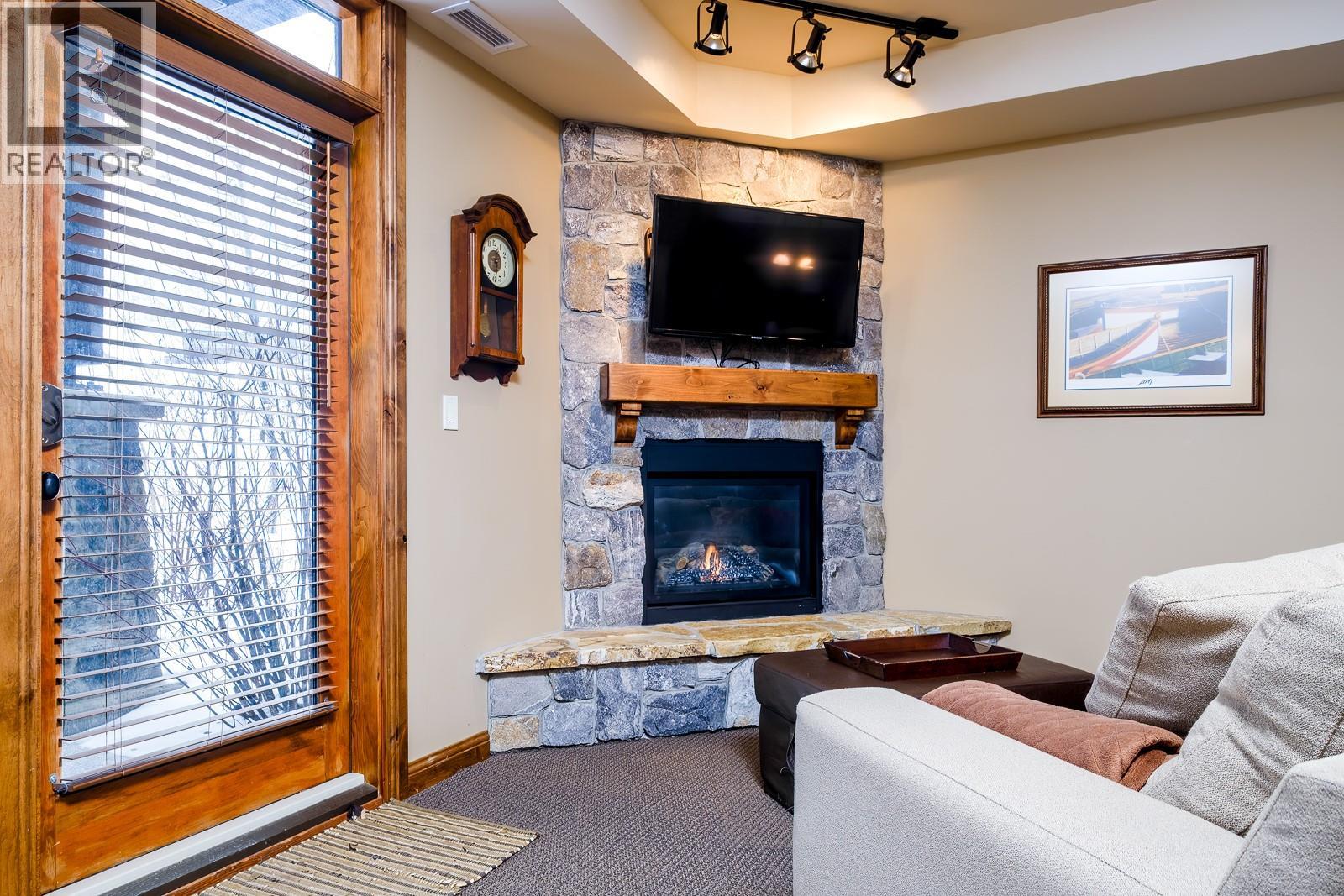 1000 Telemark Road Unit# 102, Rossland