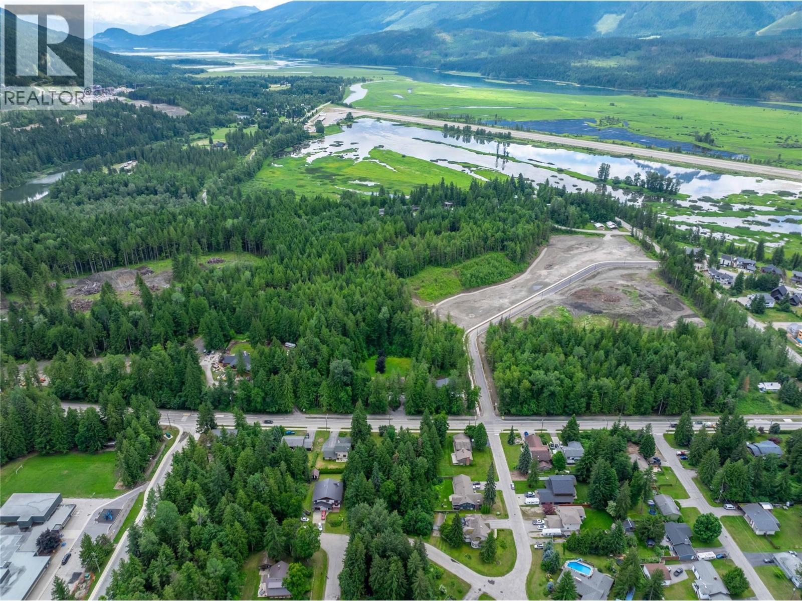 1565 Pratico Road, Revelstoke
