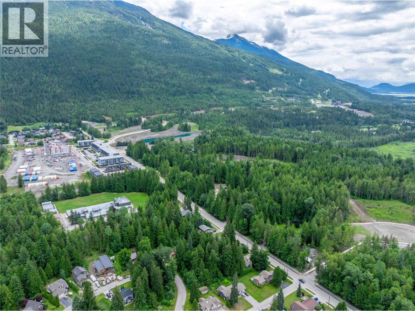 1565 Pratico Road, Revelstoke