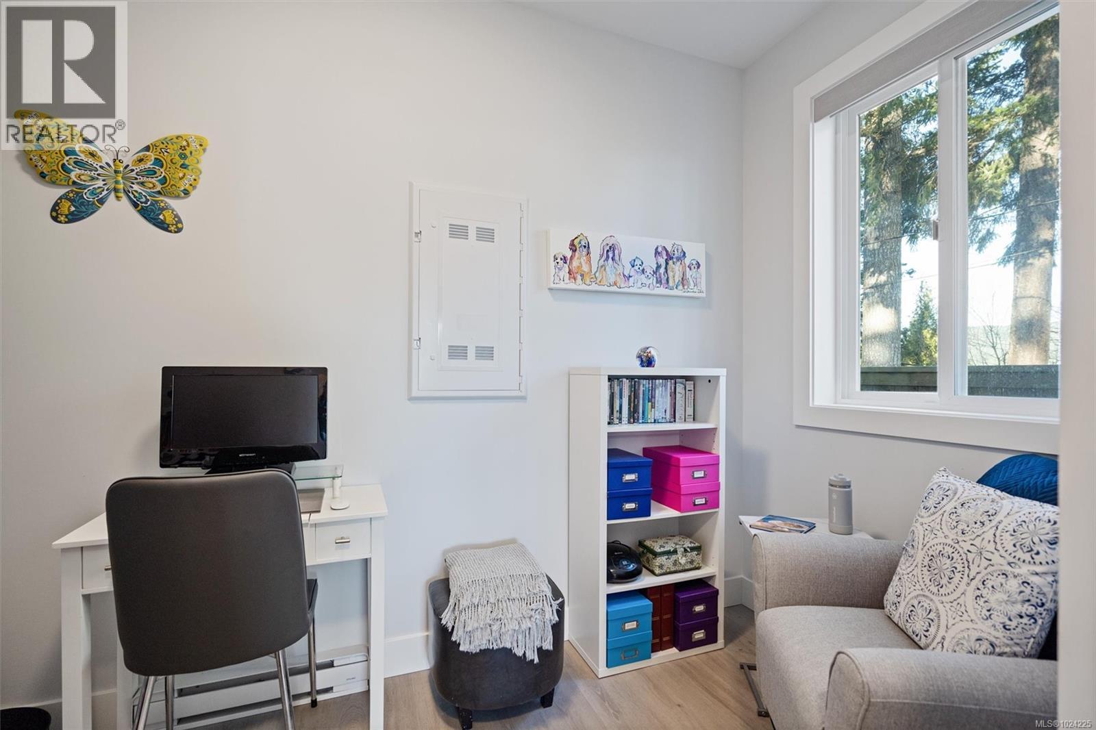 2407 Mountain Heights Dr, Sooke