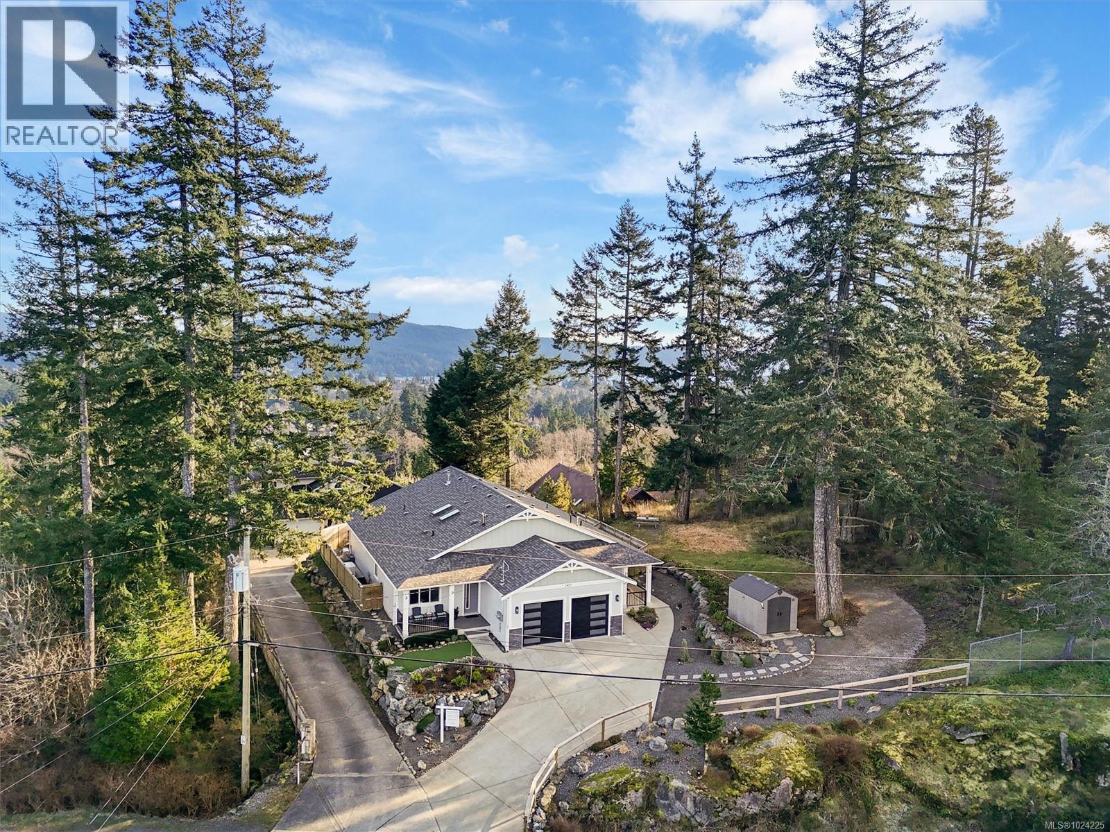 2407 Mountain Heights Dr, Sooke