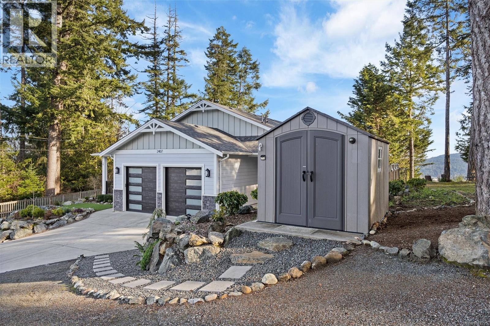 2407 Mountain Heights Dr, Sooke