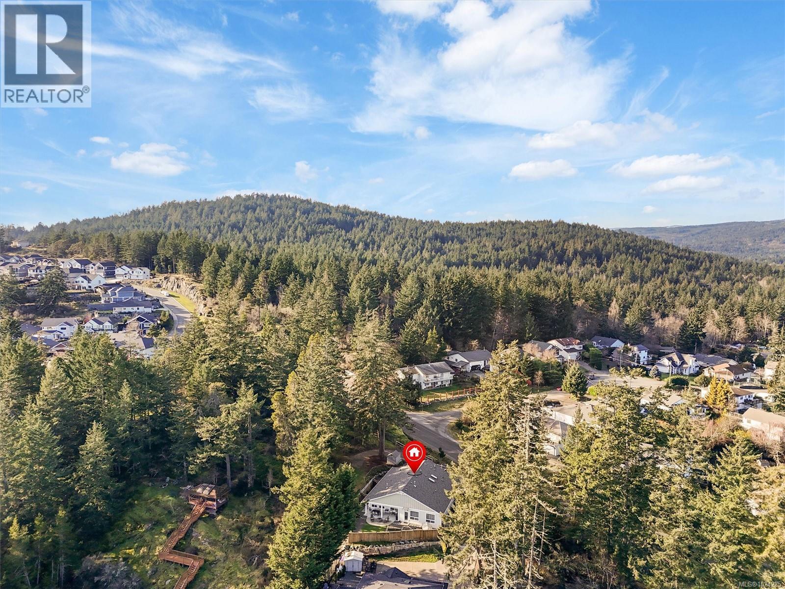 2407 Mountain Heights Dr, Sooke