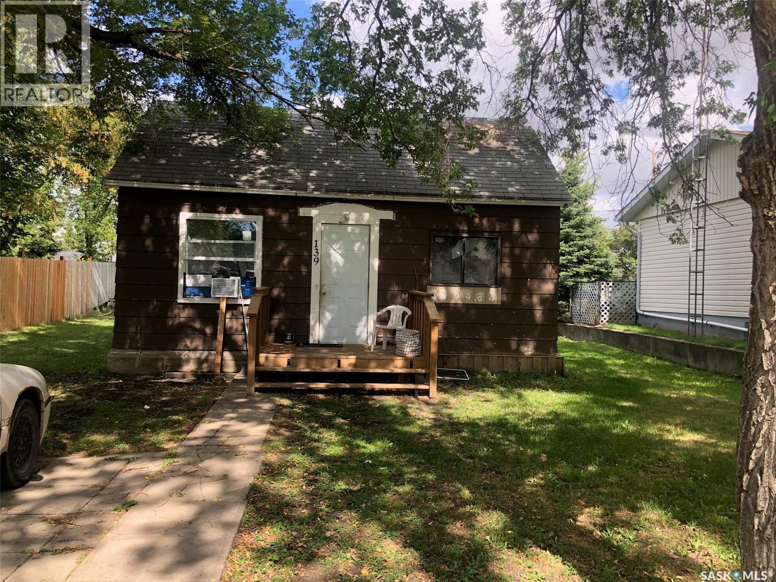 139 HARVEY STREET - 1