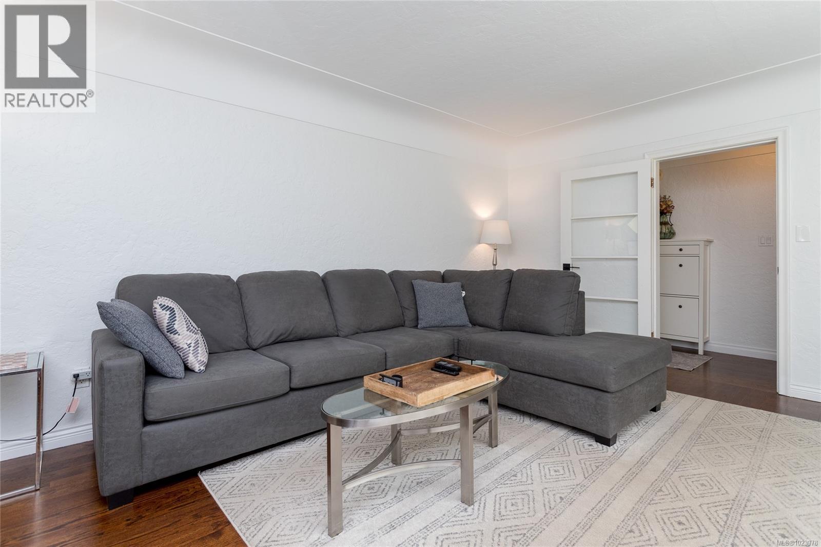  4121 Quadra Street, Saanich