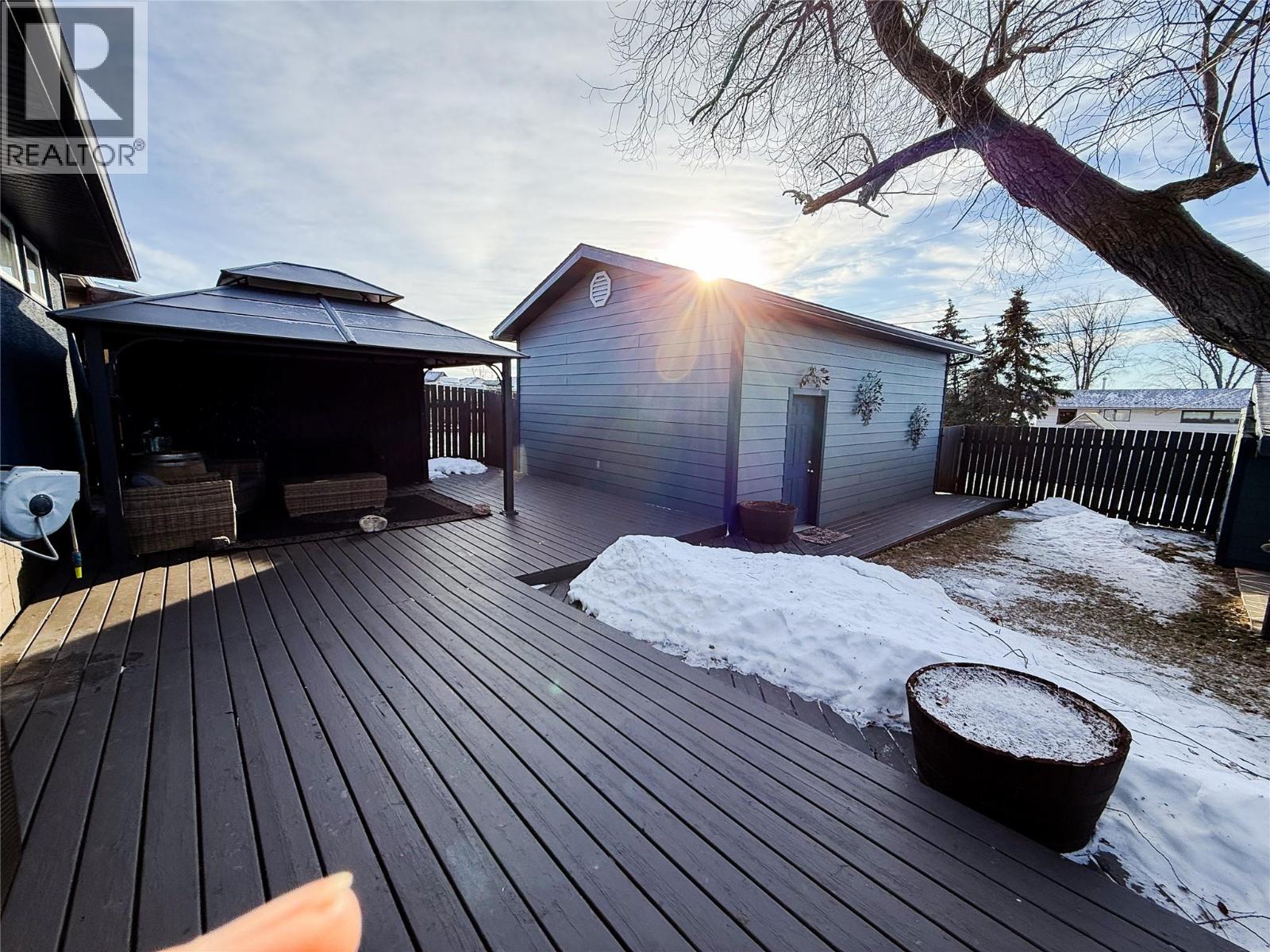 1905 90 Avenue, Dawson Creek