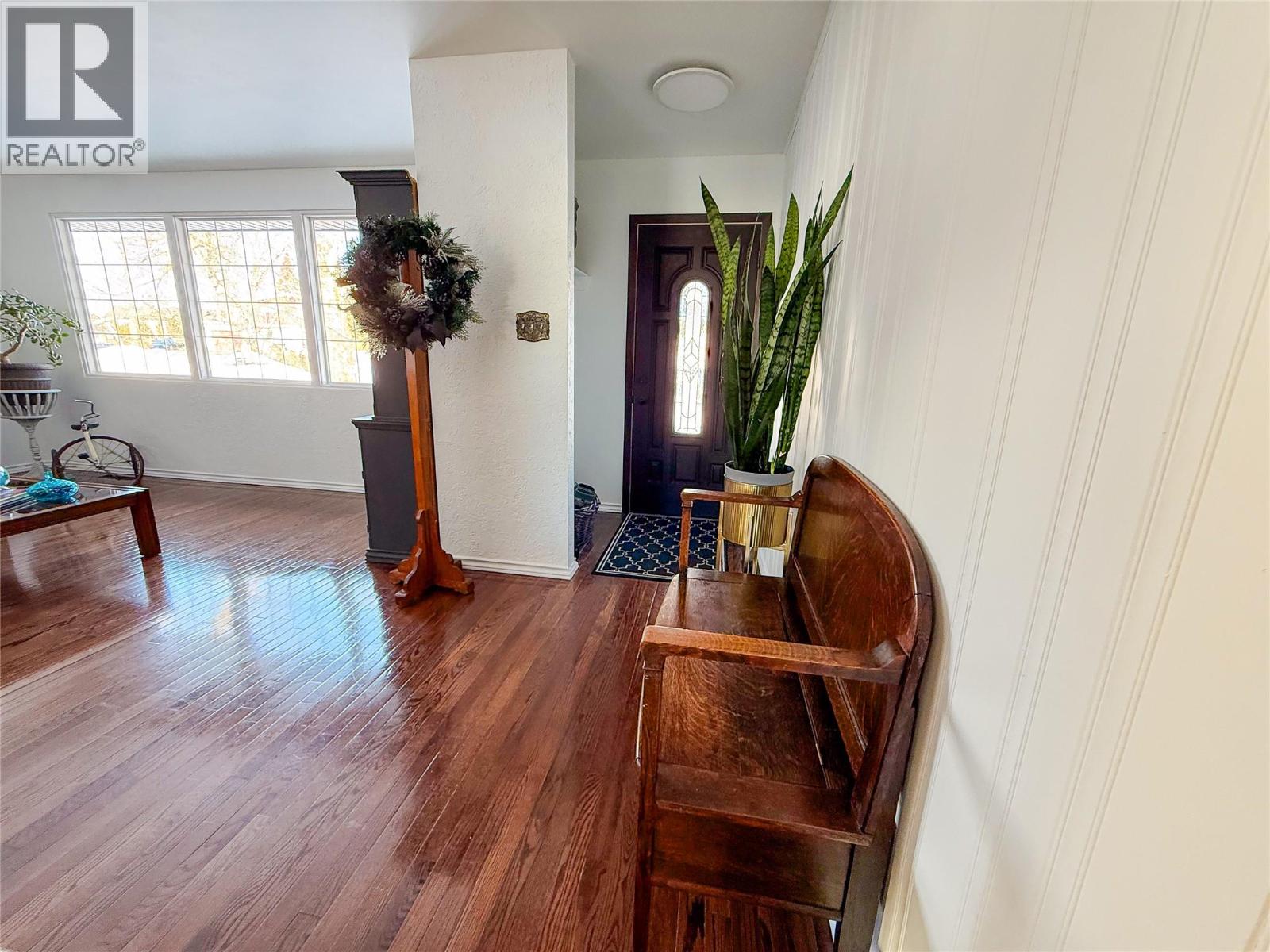 1905 90 Avenue, Dawson Creek