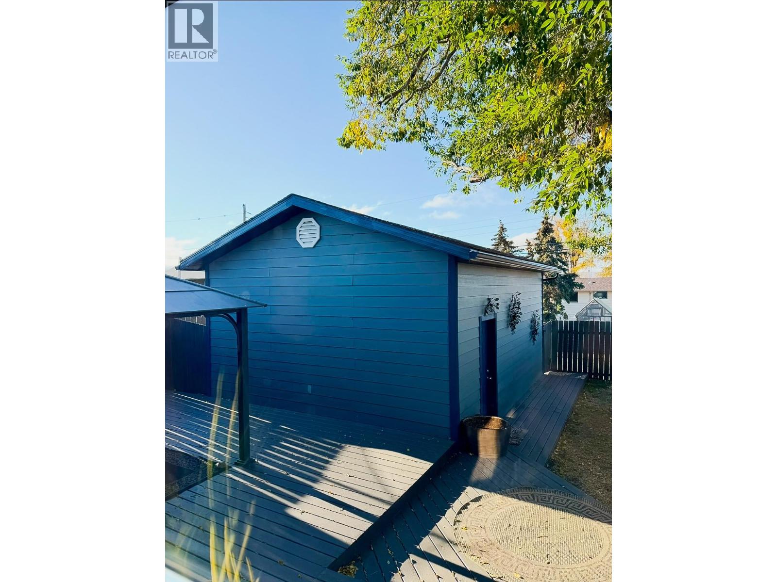 1905 90 Avenue, Dawson Creek