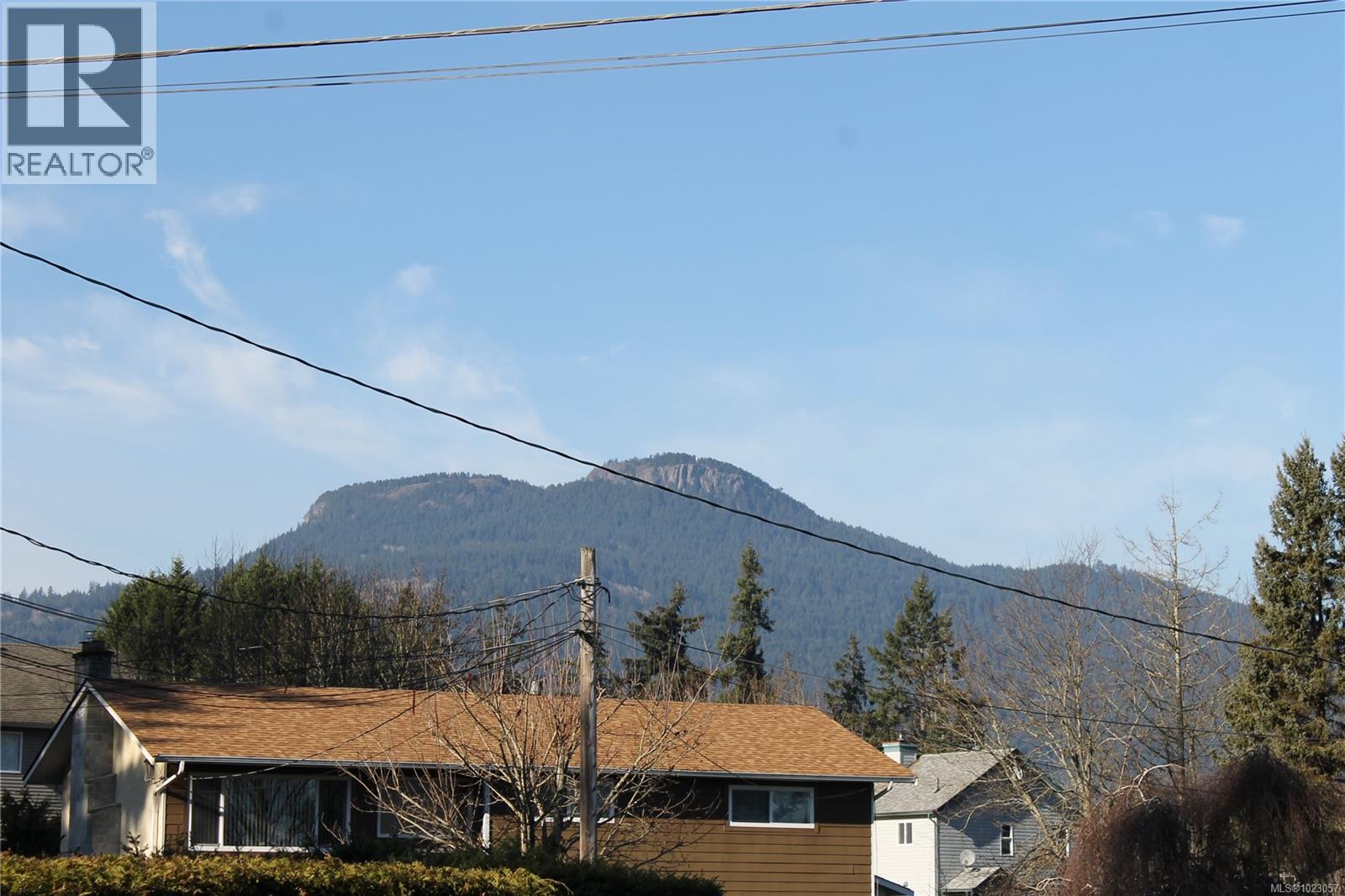 6331 Fairview Pl, Duncan