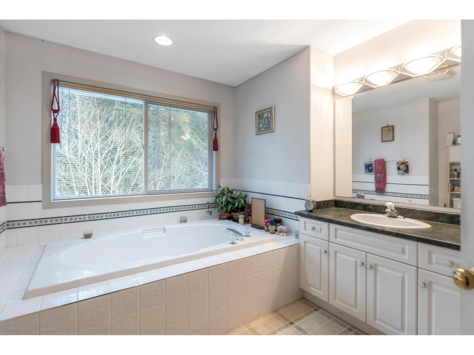 223 BALSAM AVENUE, Harrison Hot Springs, Harrison Hot Springs