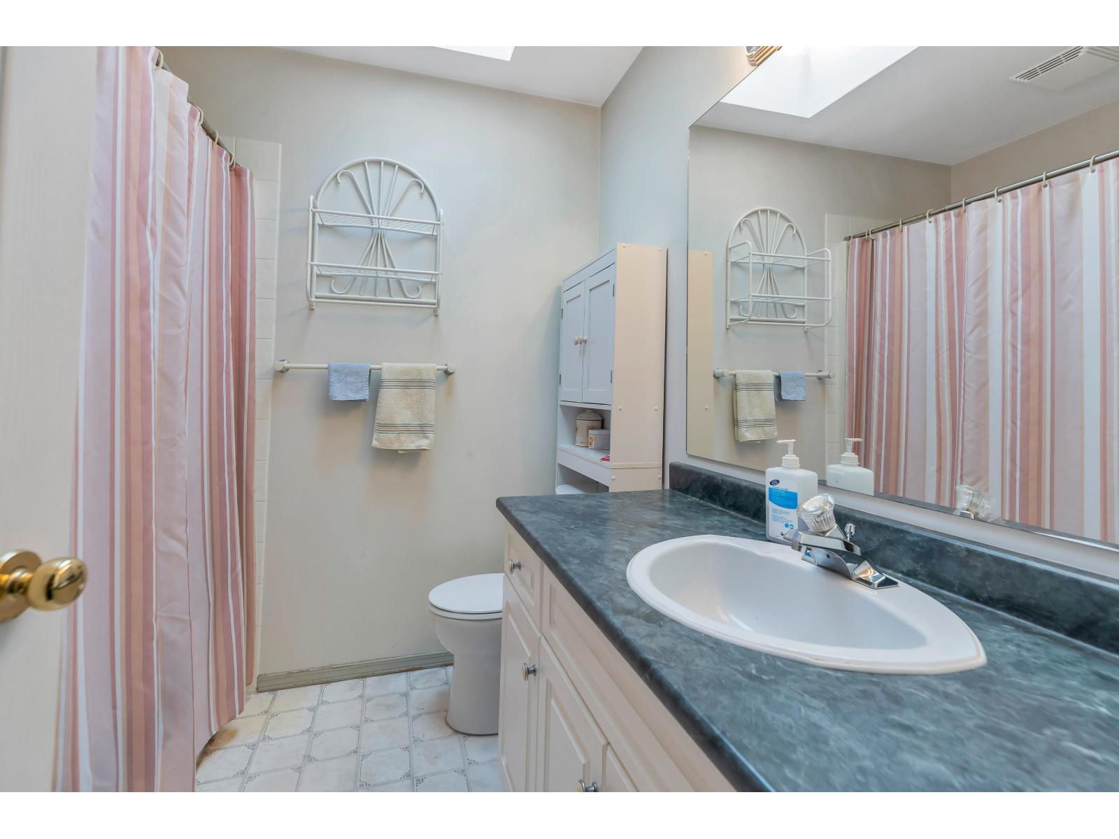 223 BALSAM AVENUE, Harrison Hot Springs, Harrison Hot Springs