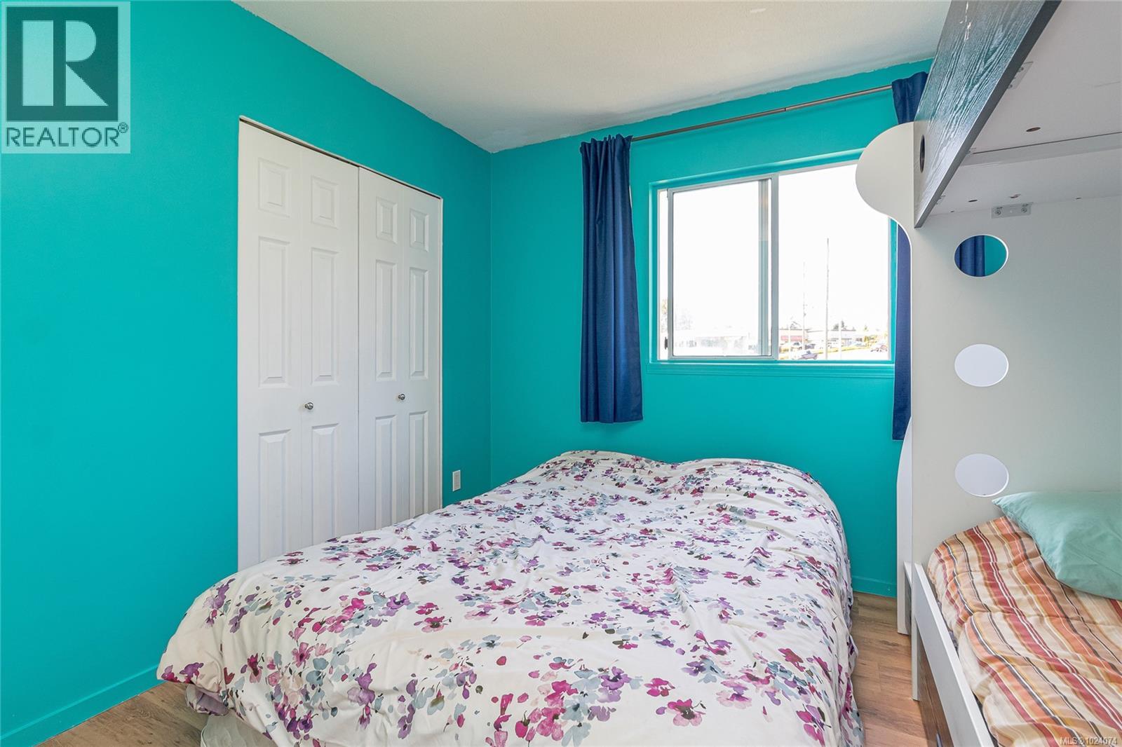 10 1906 Bowen Rd, Nanaimo