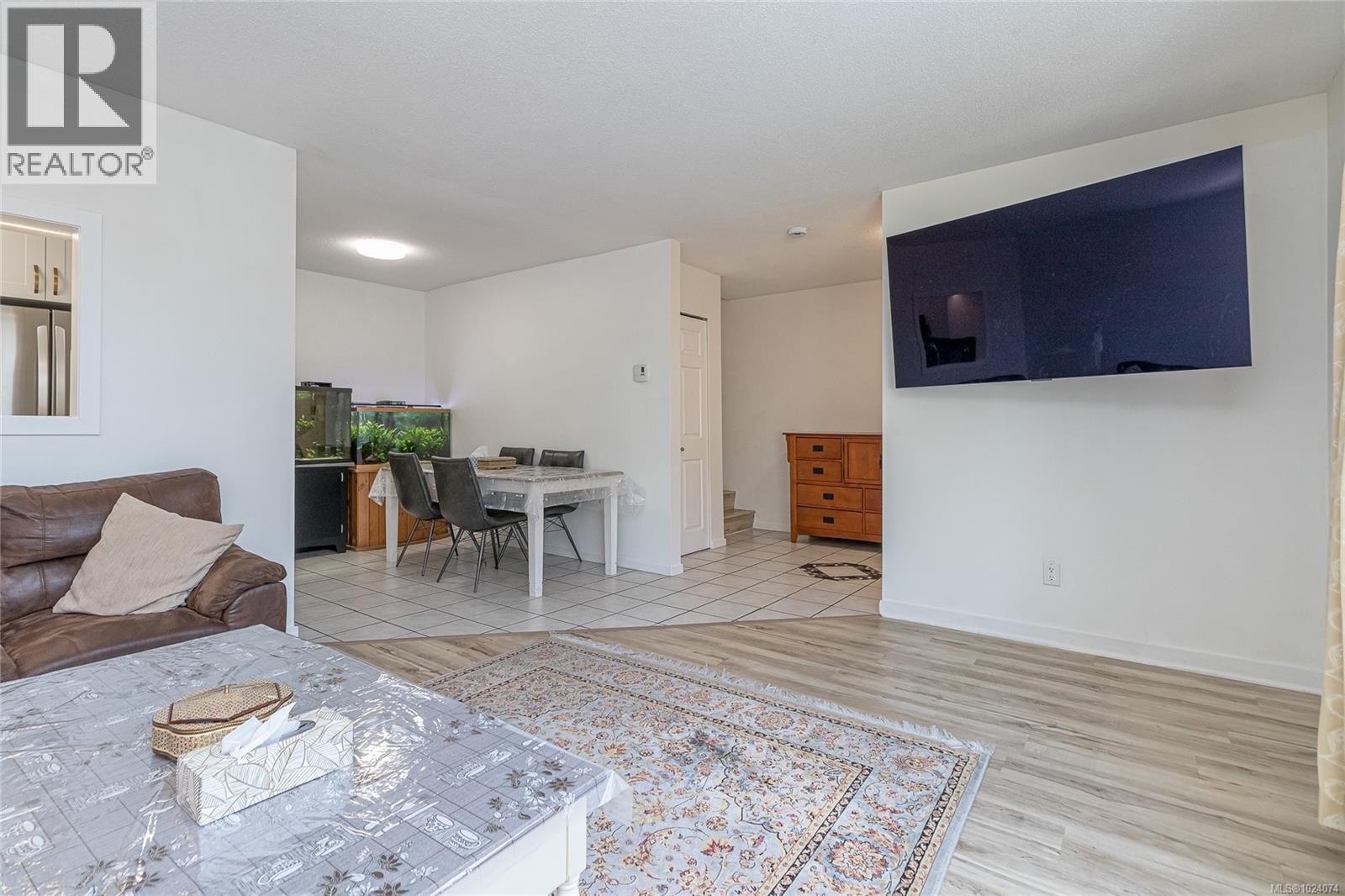 10 1906 Bowen Rd, Nanaimo