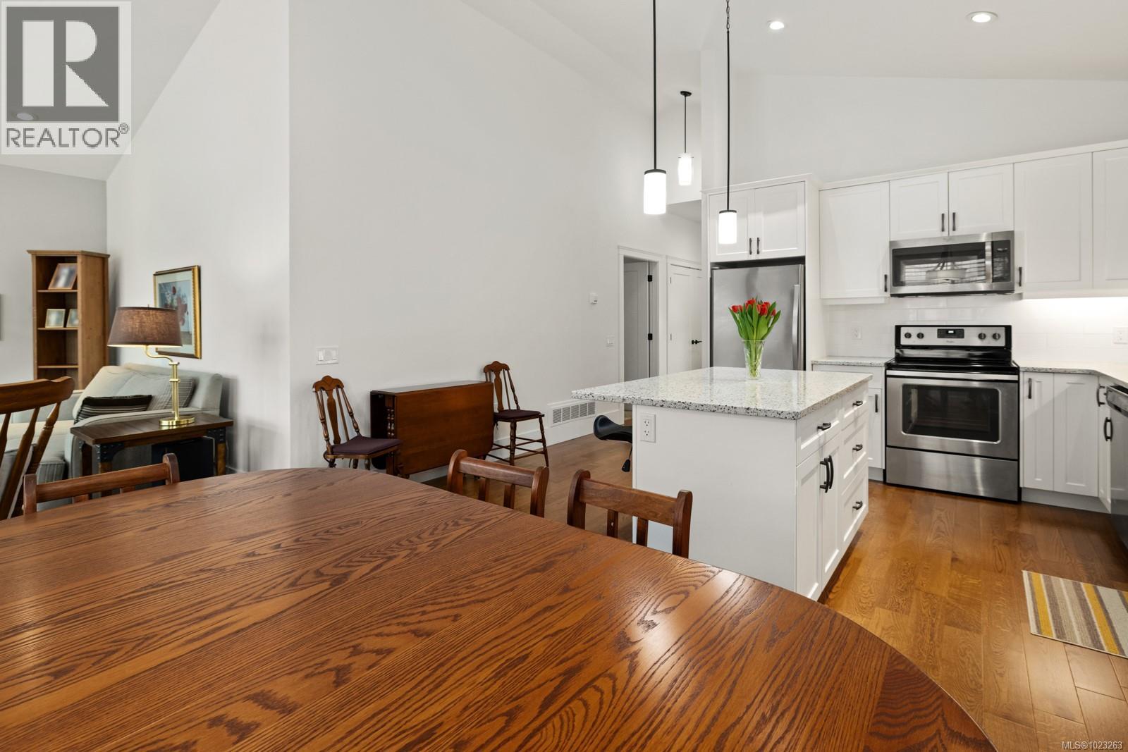 143 Village Way, Duncan