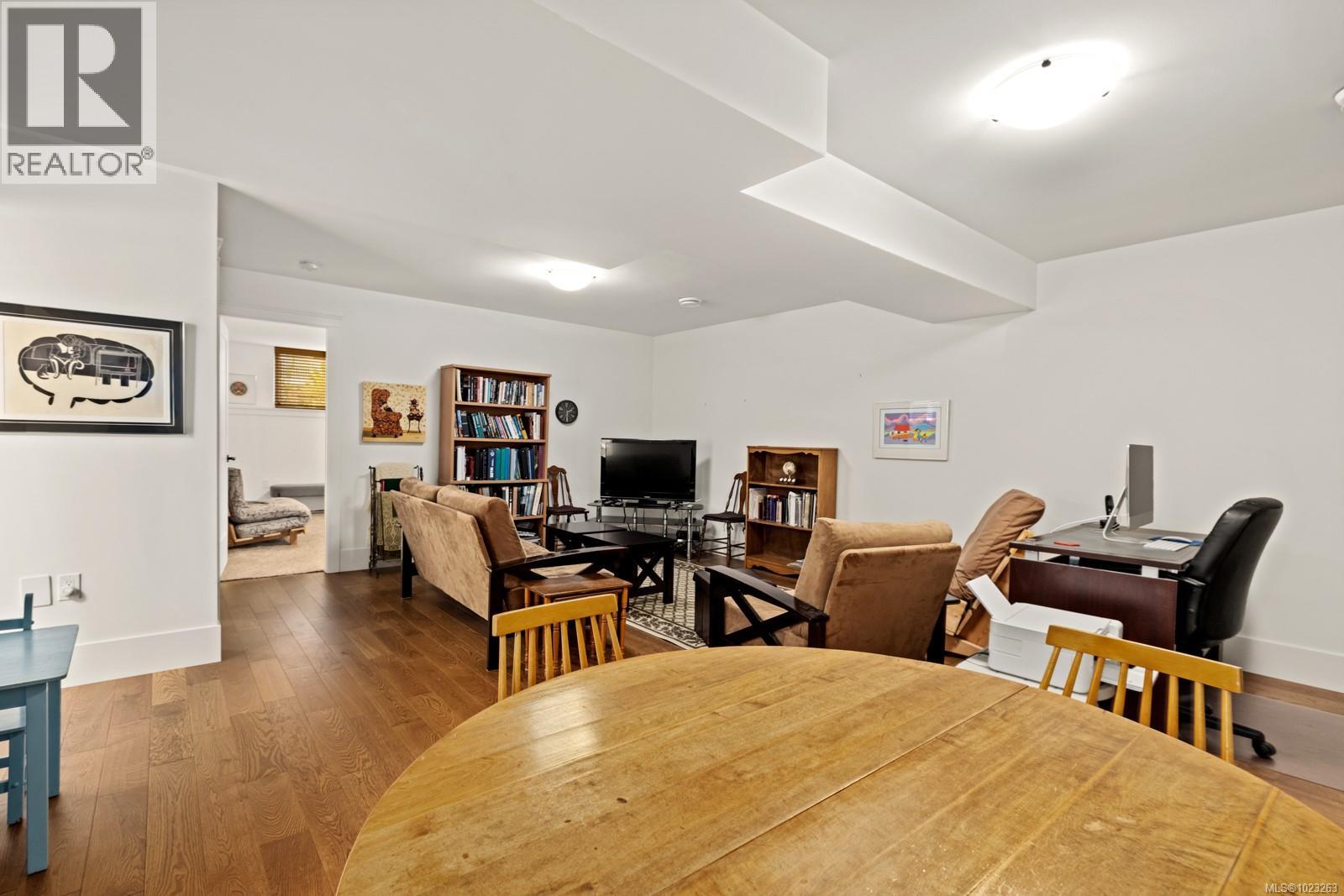 143 Village Way, Duncan