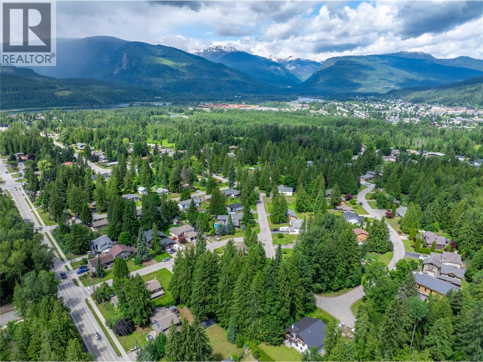 1571 Pratico Road, Revelstoke