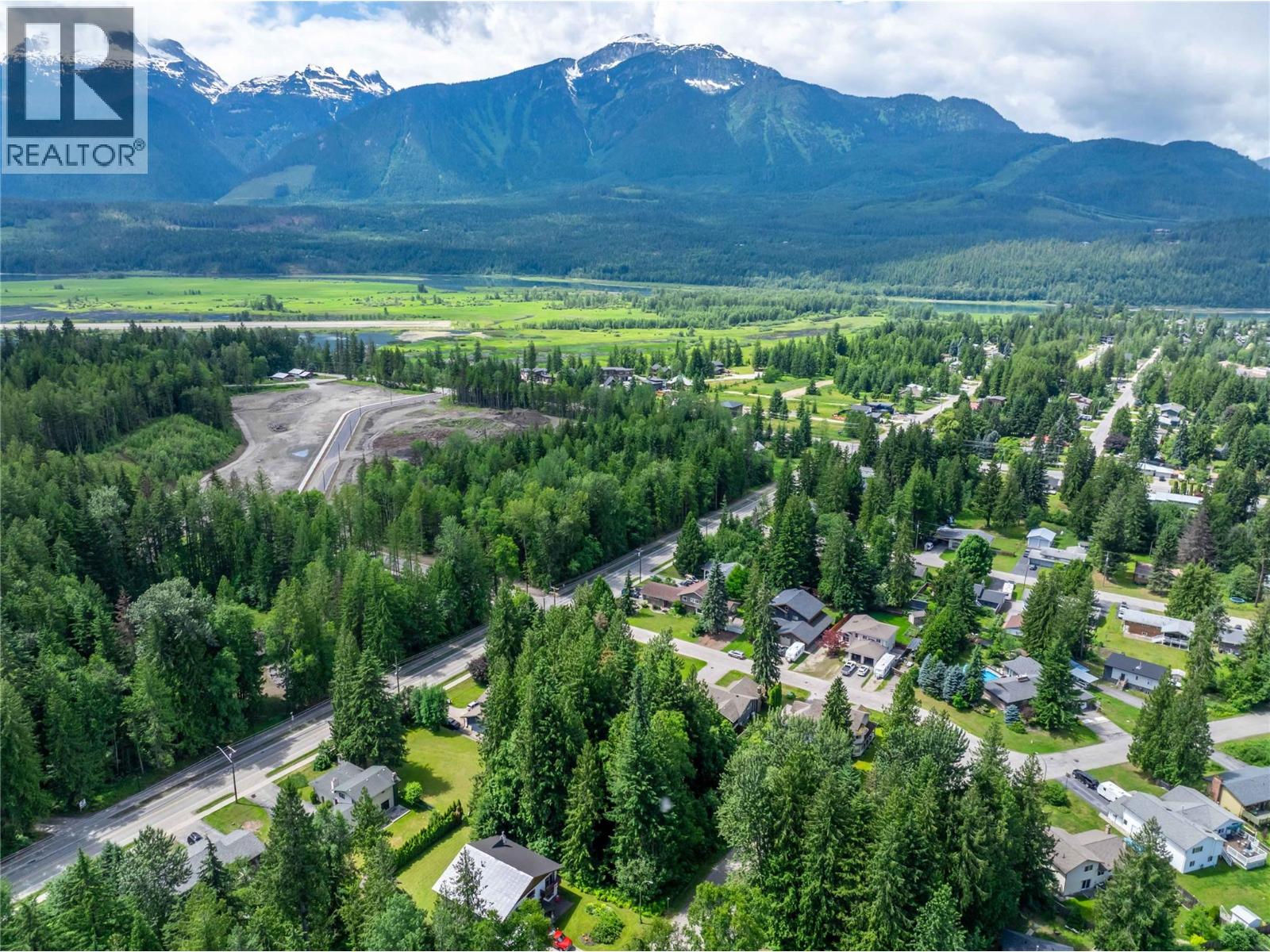 1571 Pratico Road, Revelstoke