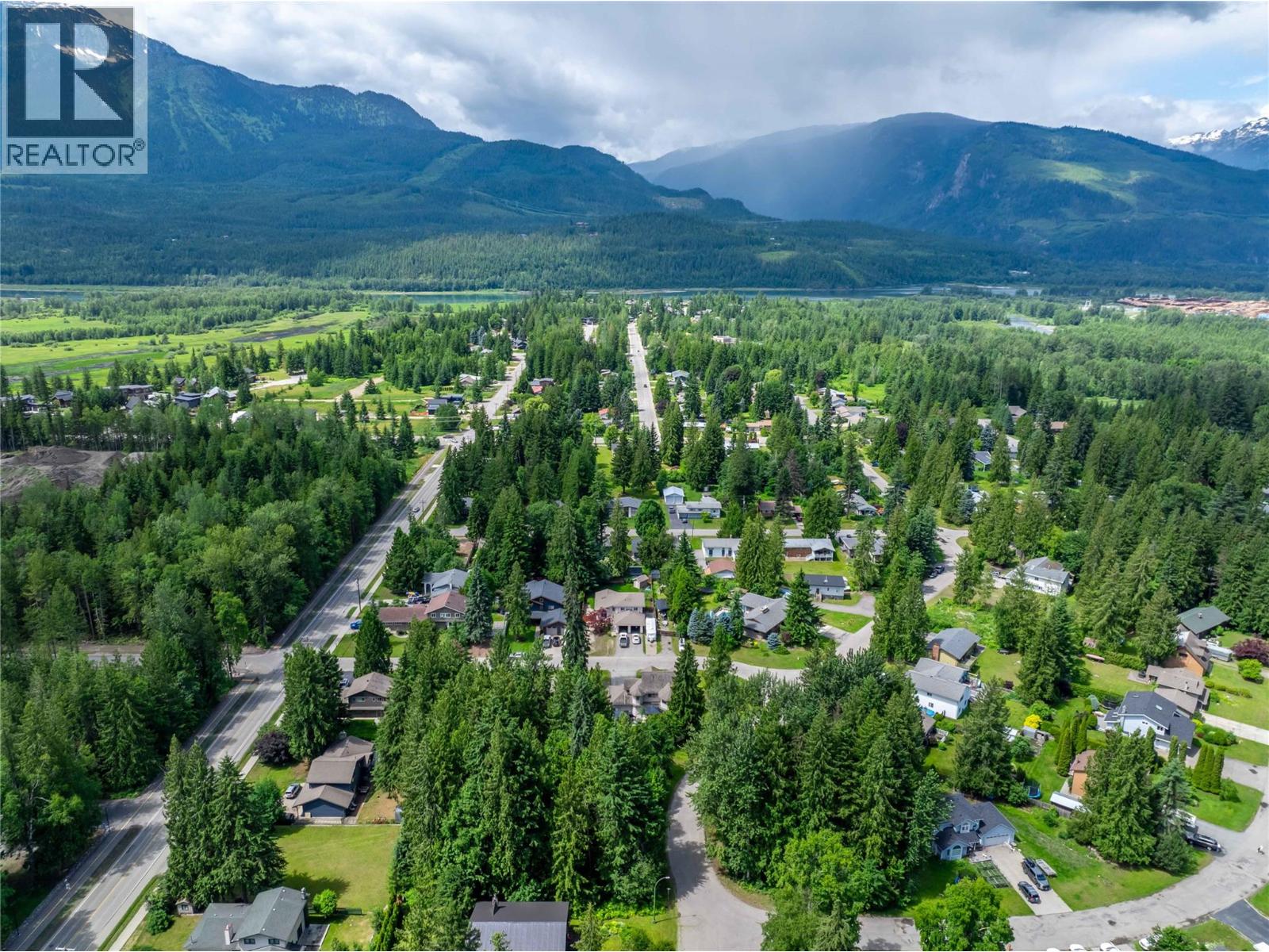 1571 Pratico Road, Revelstoke