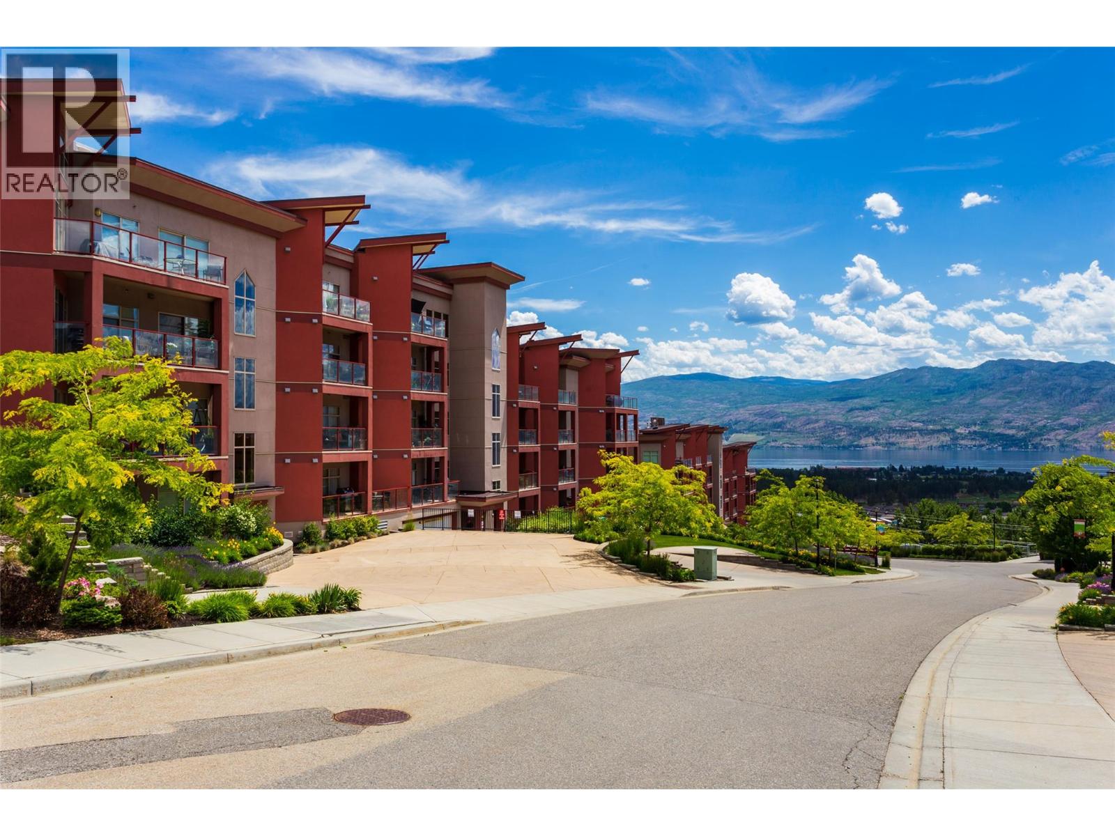 #409-3205 Skyview Lane, West Kelowna
