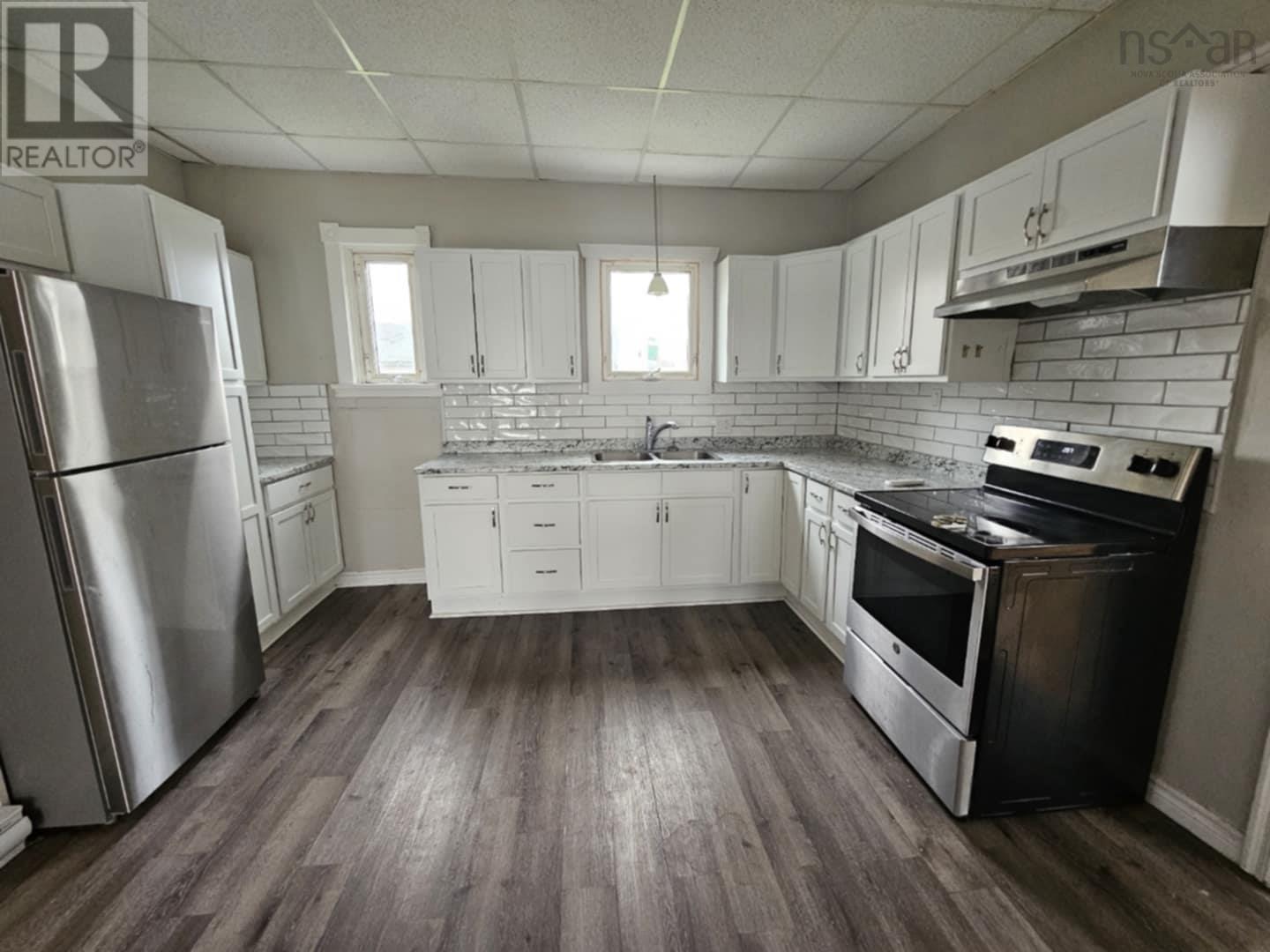 Property 6 of 11 of 14 Prince arthur Street