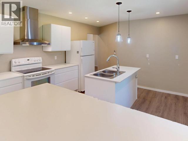 7349 WILDE ROAD, Powell River