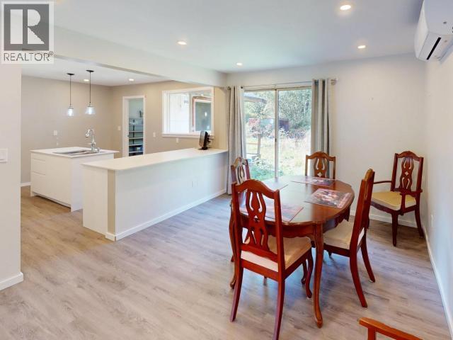 7349 WILDE ROAD, Powell River