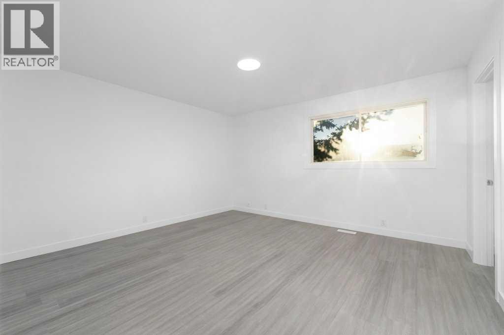 Single Family House 4 Level for Sale in  Martinwood Place NE Martindale Calgary 